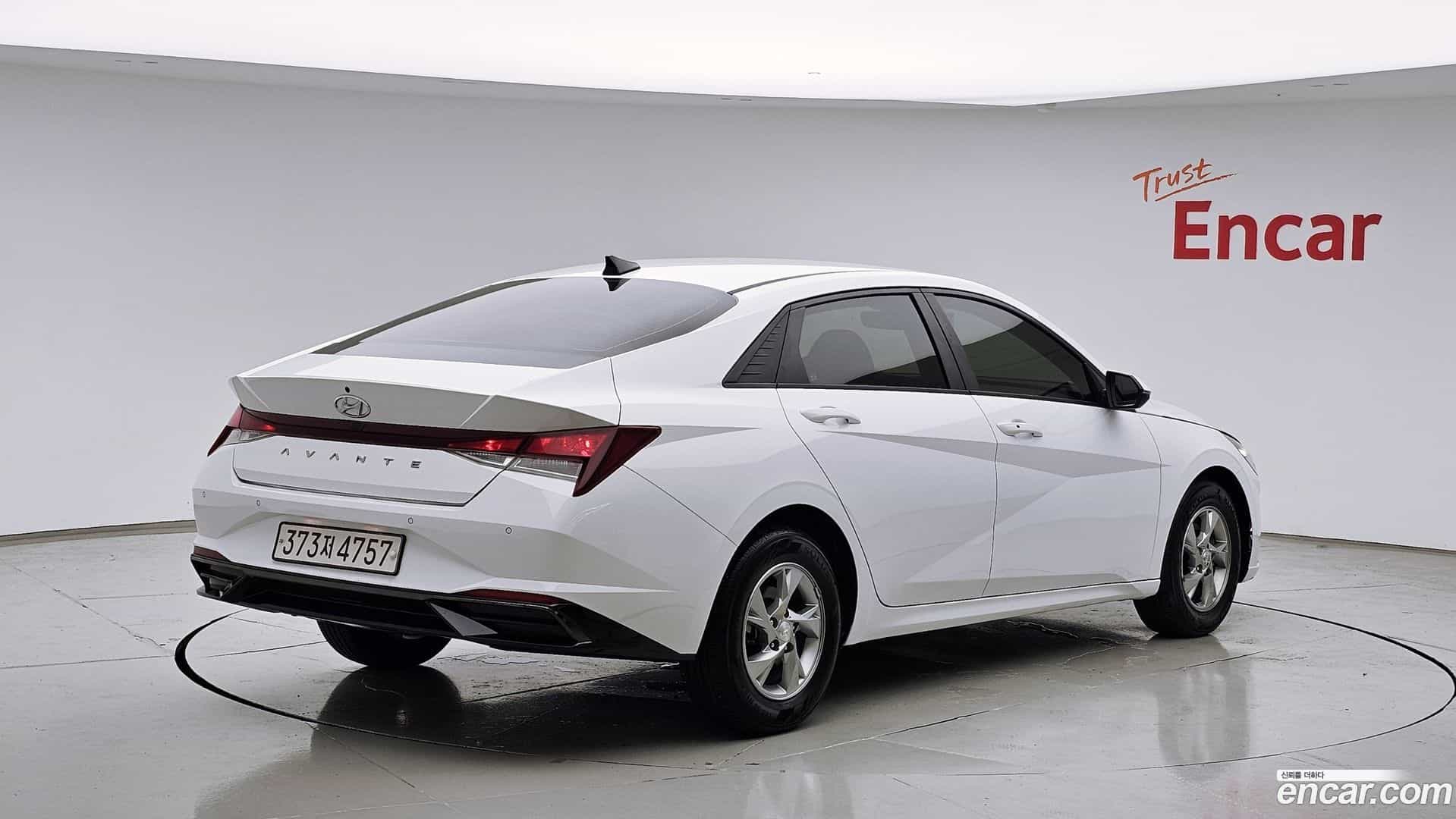 AVANTE Hyundai 2020.6-OUTER-002