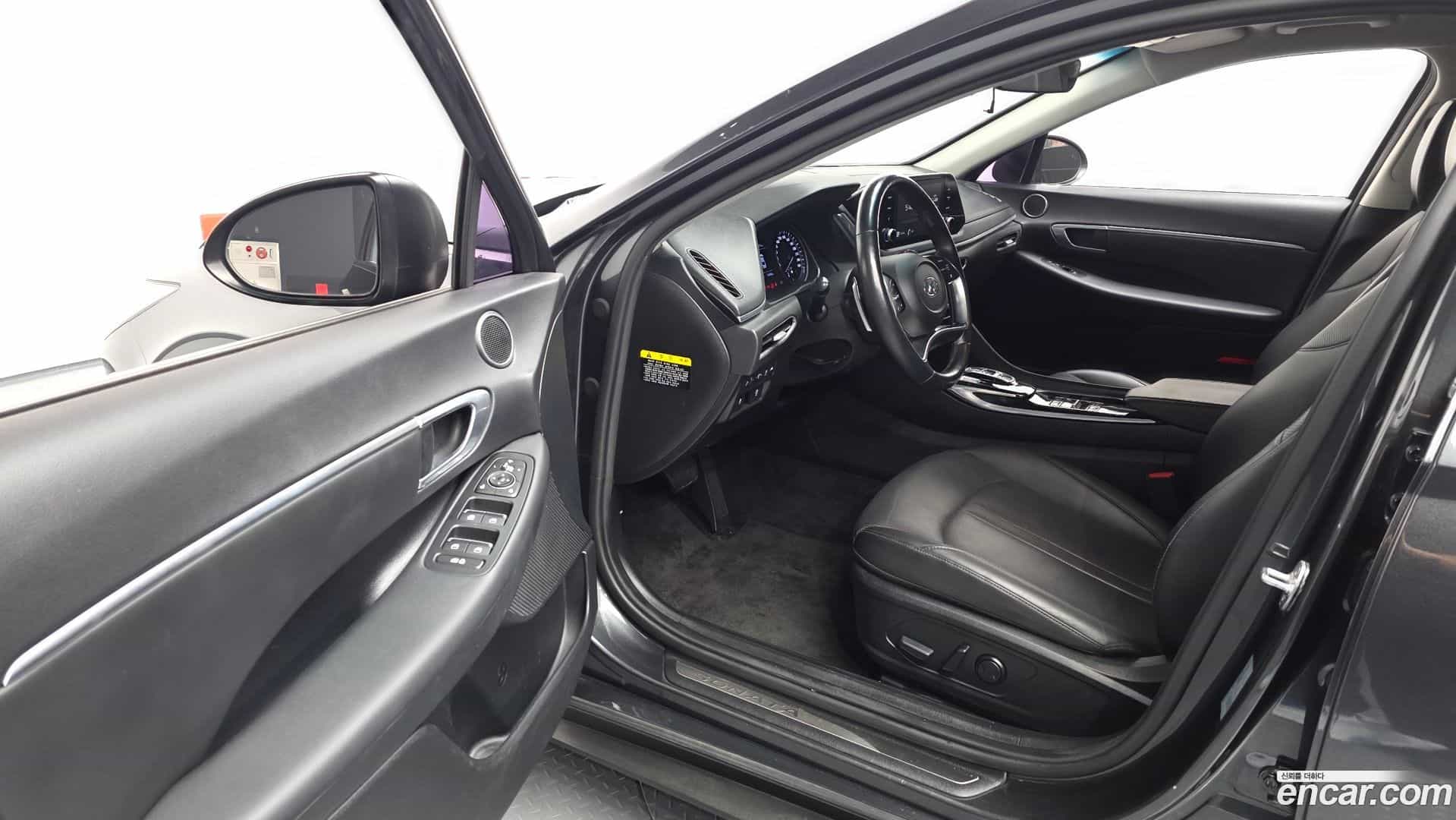 Sonata Hyundai 2019.4-INNER-010