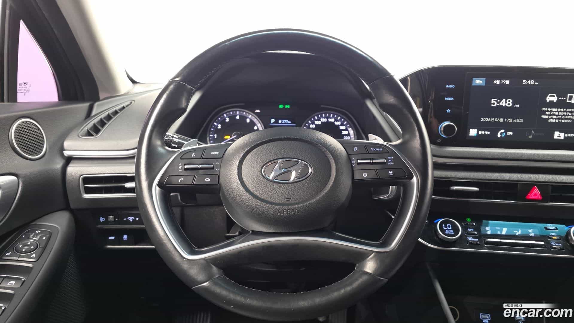 Sonata Hyundai 2019.4-OPTION-017
