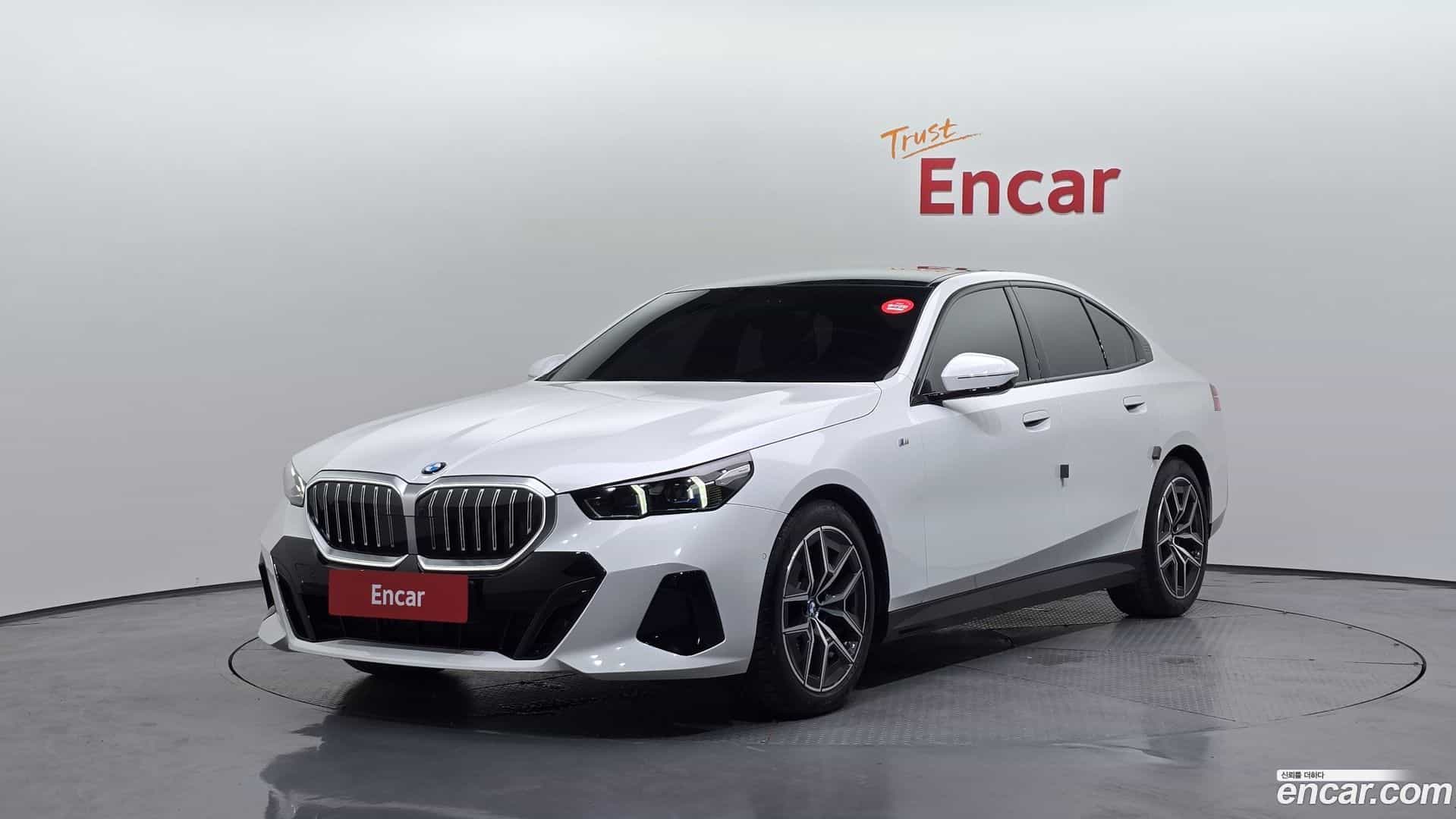 5-Series BMW 2025.8-OUTER-001