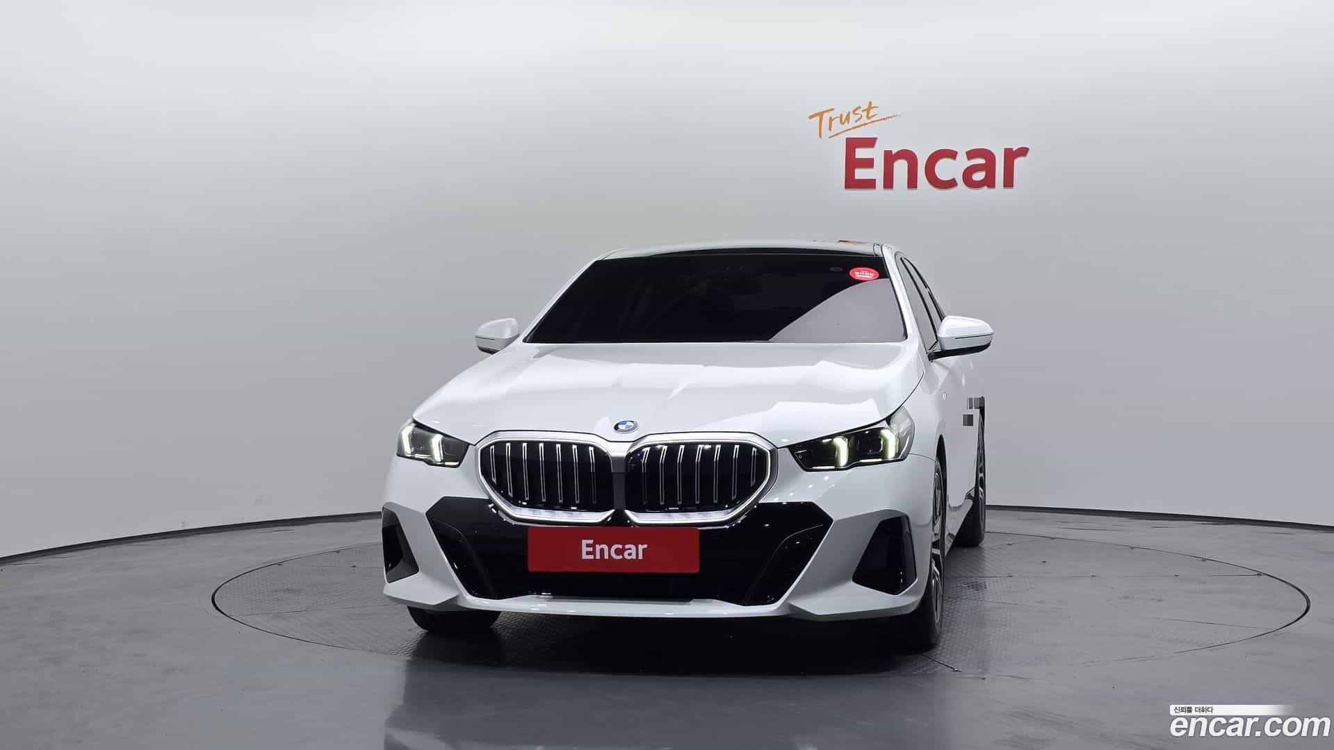 5-Series BMW 2025.8-OUTER-003