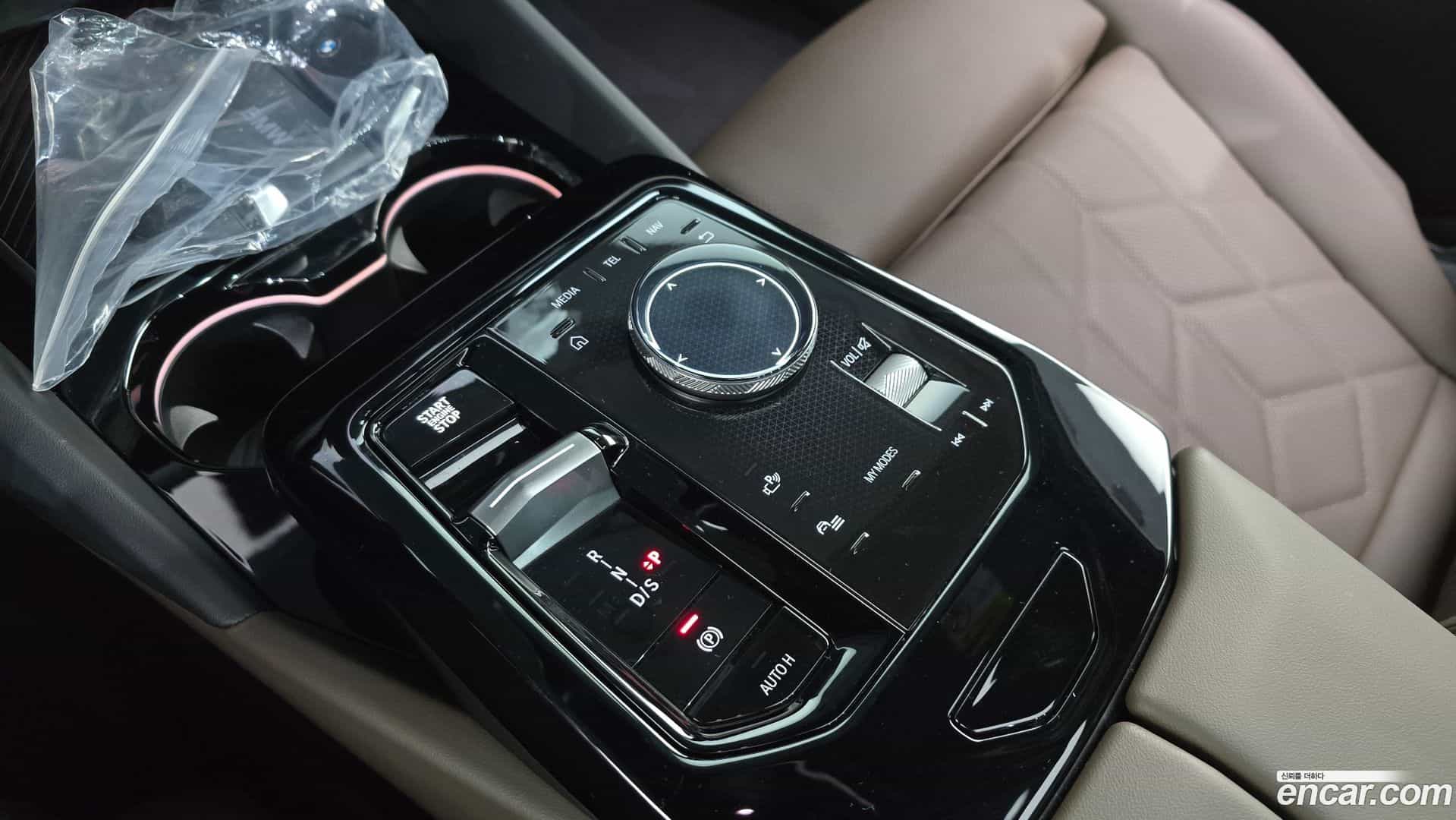 5-Series BMW 2025.8-INNER-009