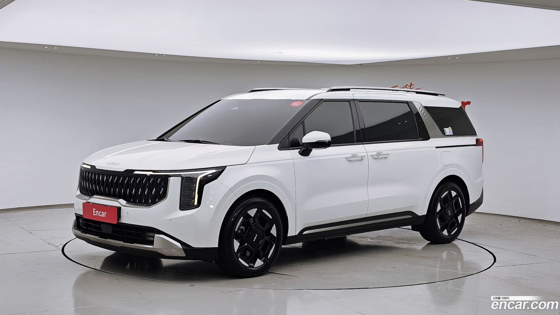 Main__Slider__Photo:Canival Kia 2024.5-0