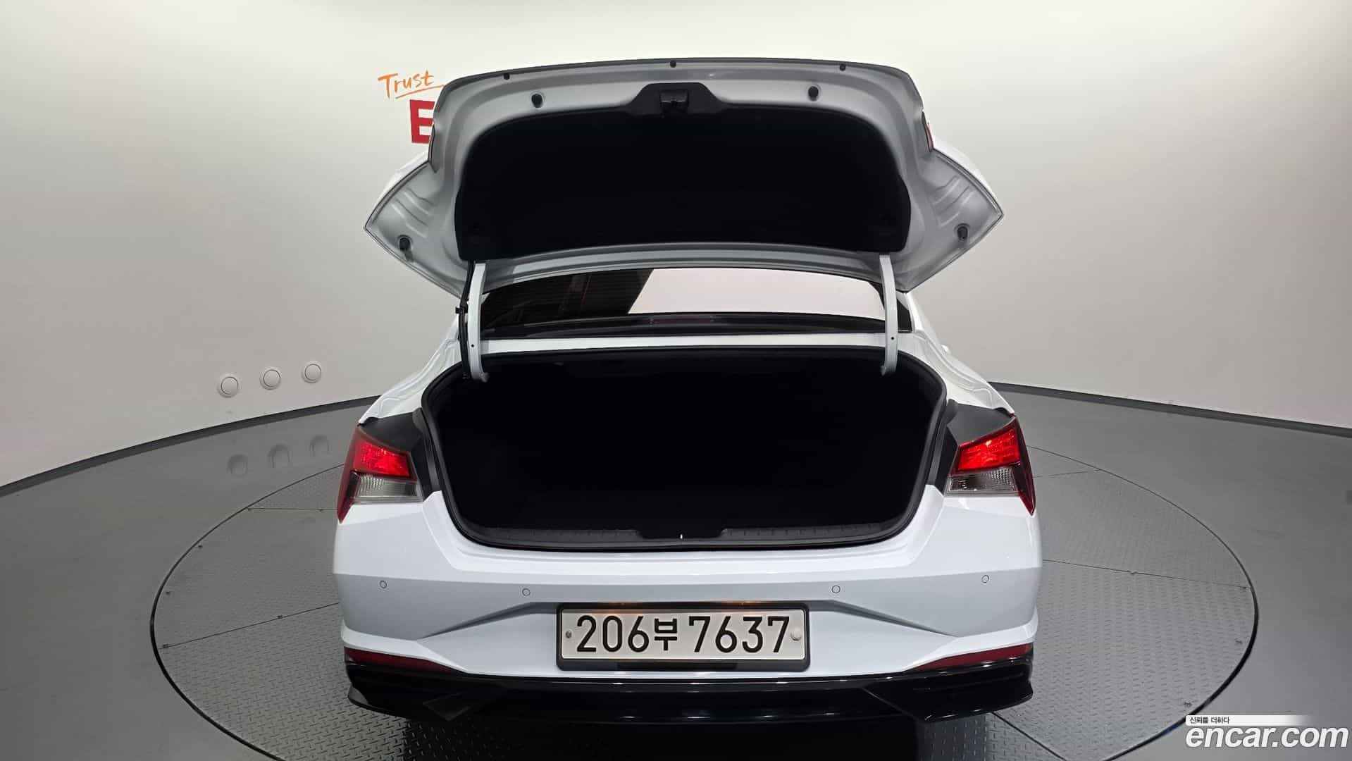 AVANTE Hyundai 2022.3-OPTION-043