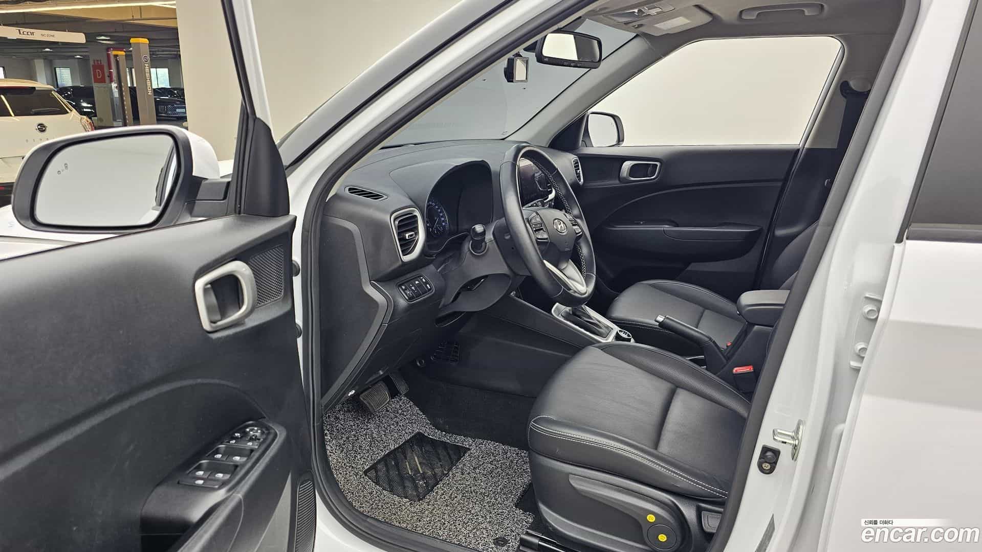 Venue Hyundai 2022.3-INNER-010