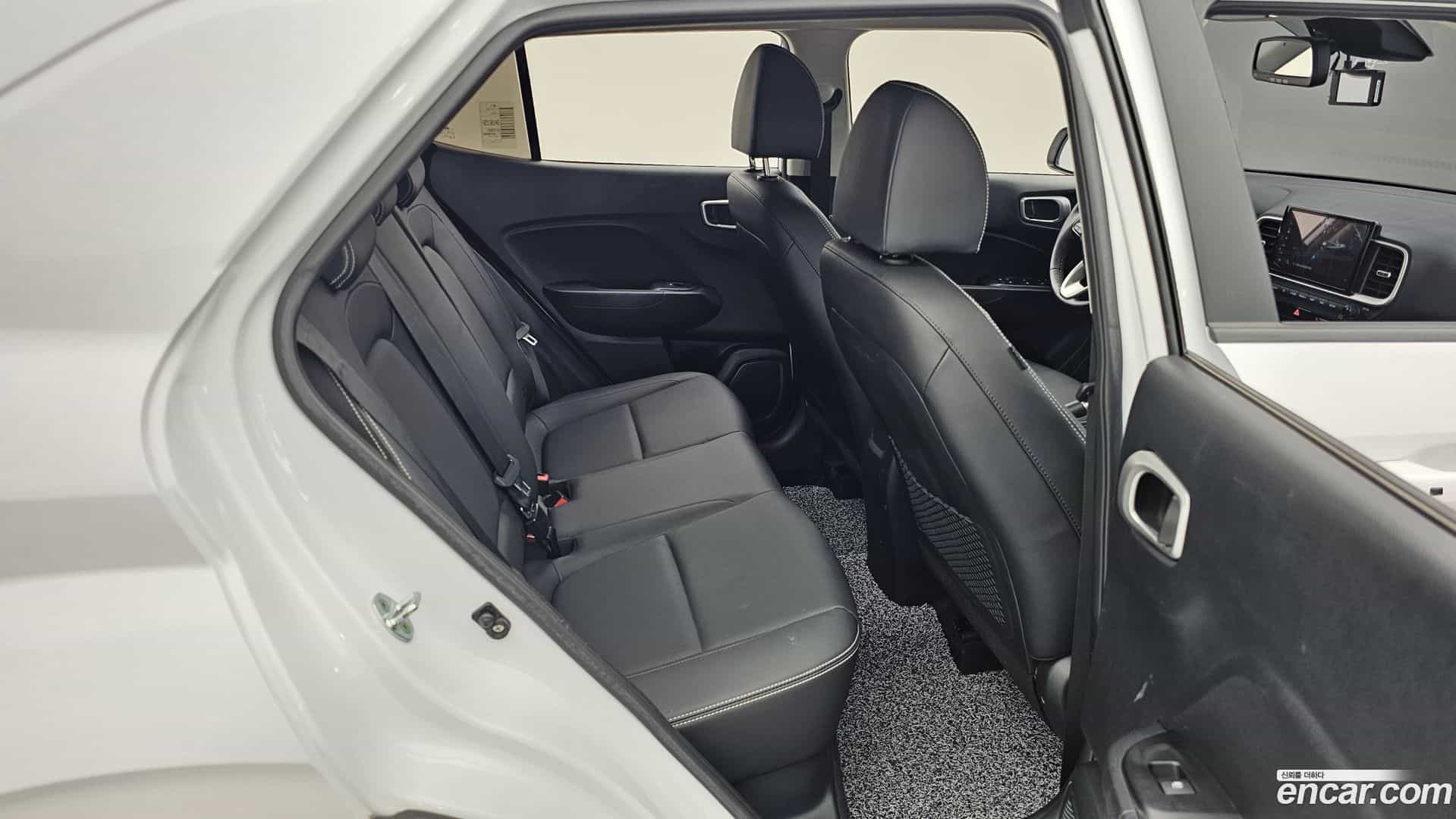 Venue Hyundai 2022.3-OPTION-016