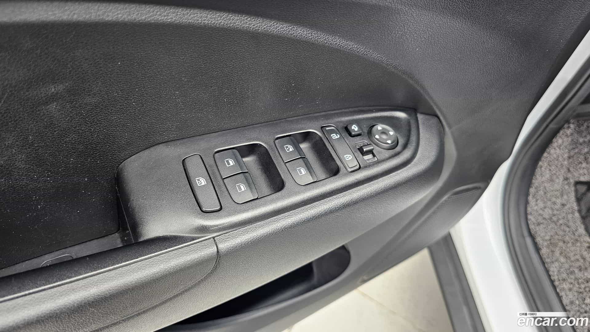Venue Hyundai 2022.3-OPTION-021