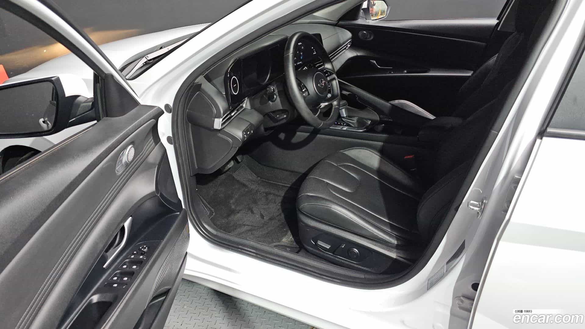 AVANTE Hyundai 2020.3-INNER-010