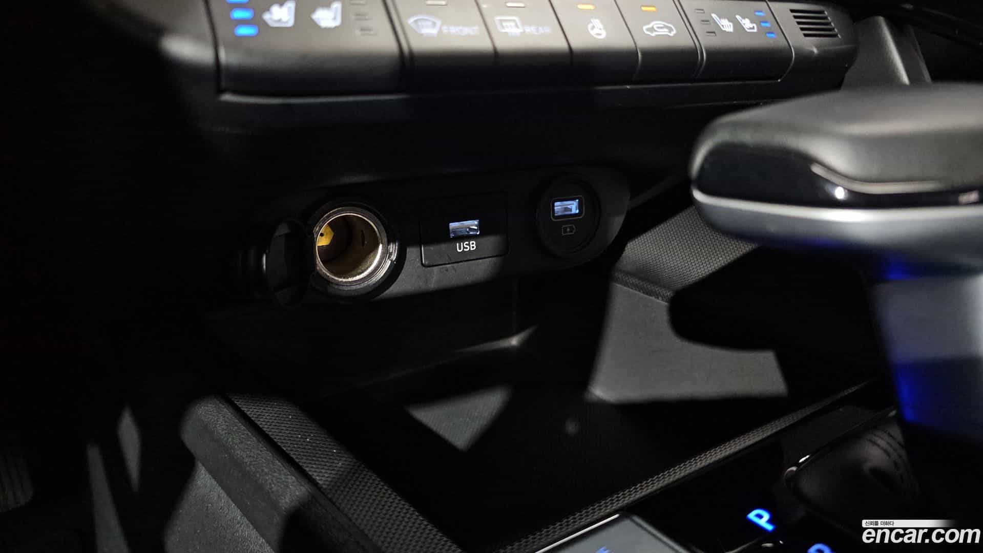 AVANTE Hyundai 2020.3-OPTION-019