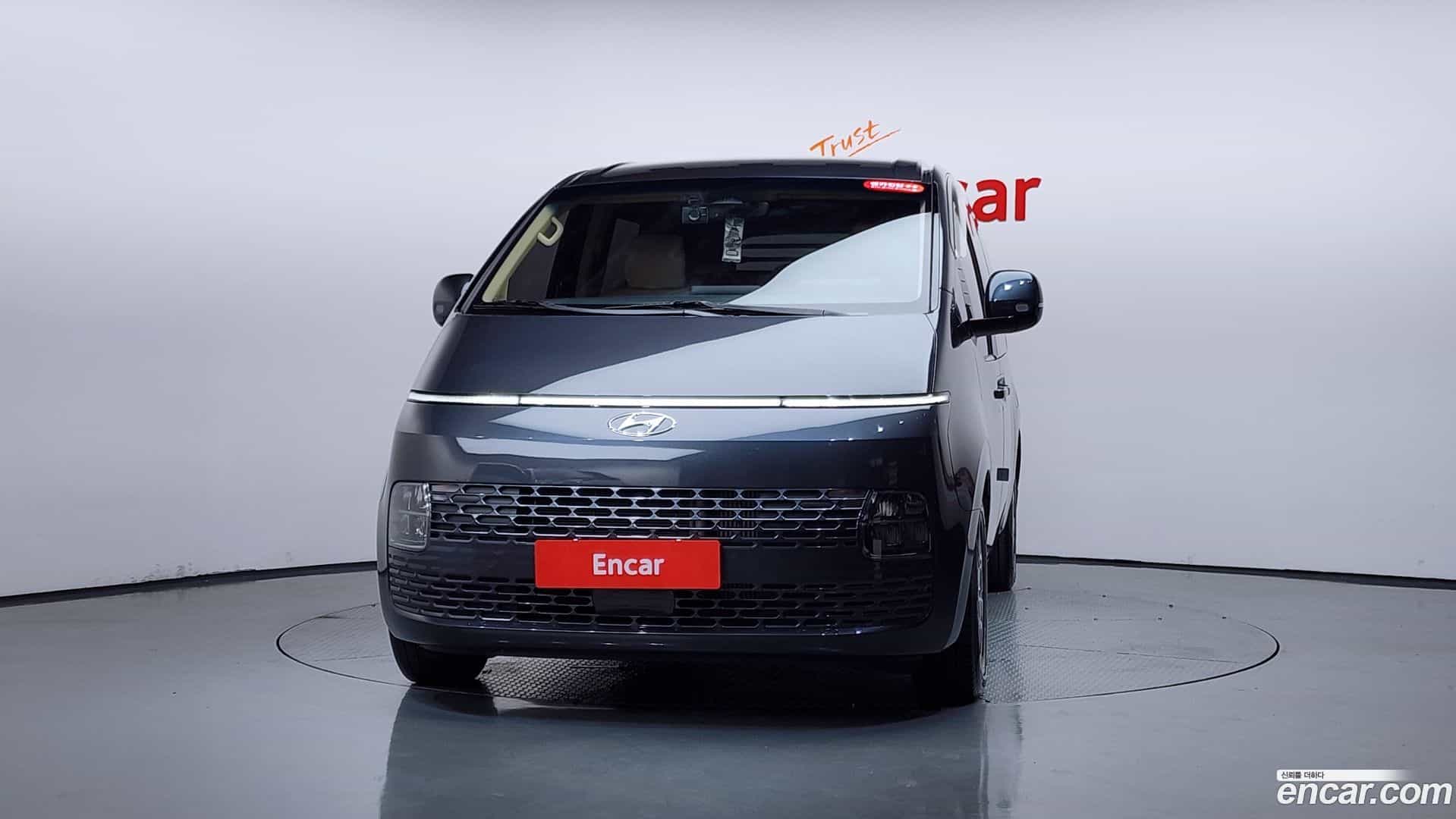 Staria Hyundai 2022.7-OUTER-003