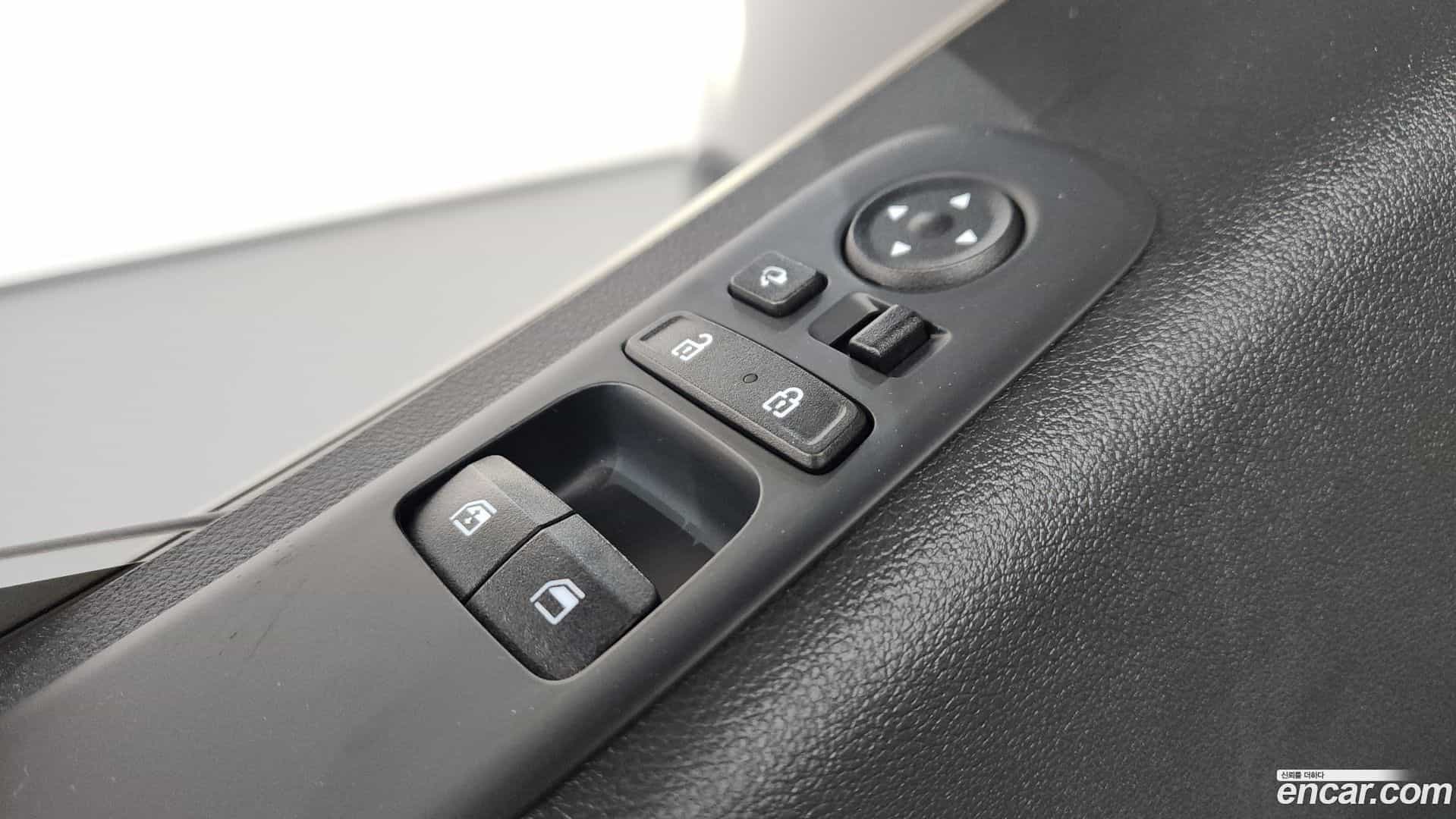 Staria Hyundai 2022.7-OPTION-043