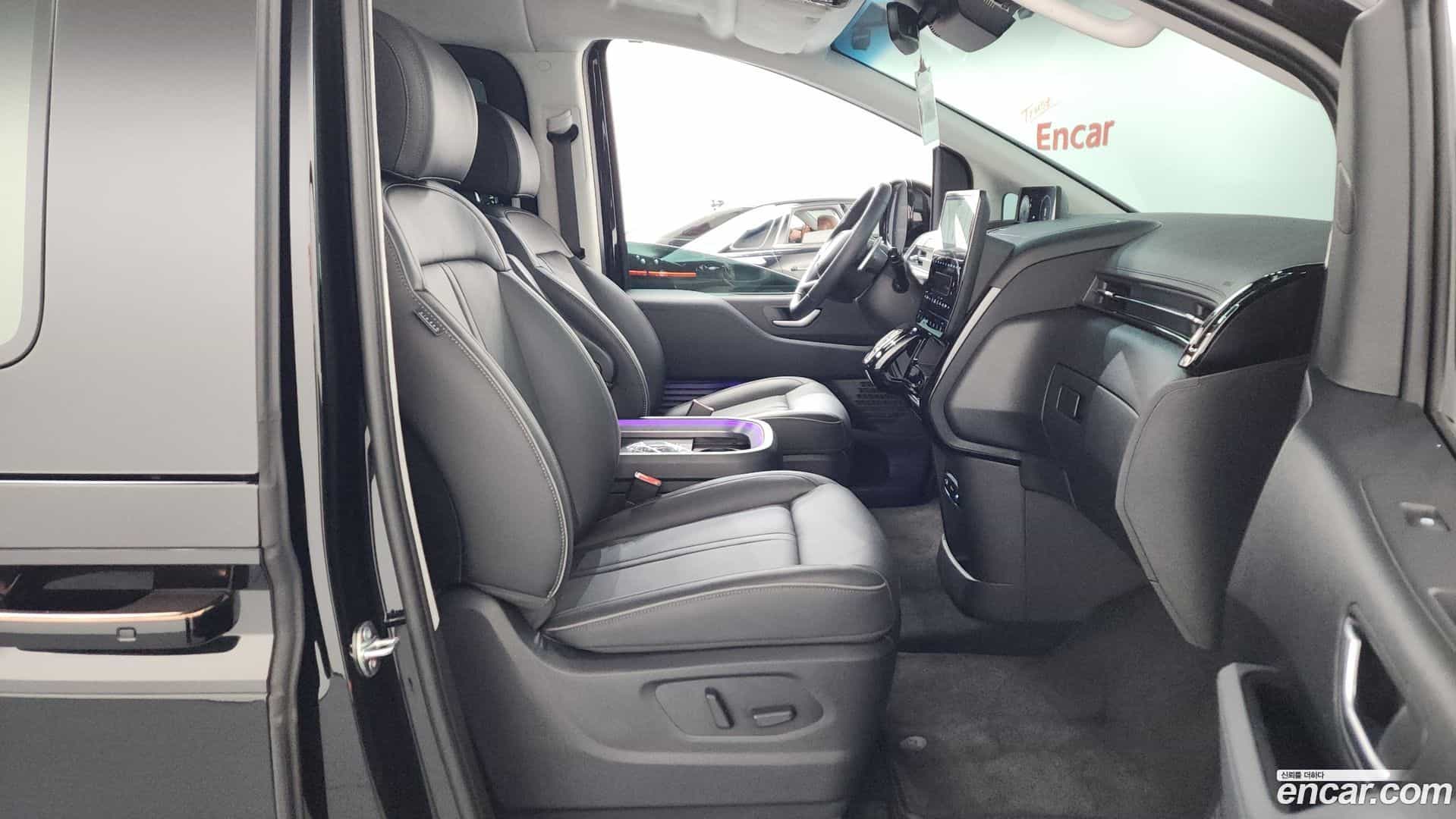 Staria Hyundai 2025.3-INNER-036
