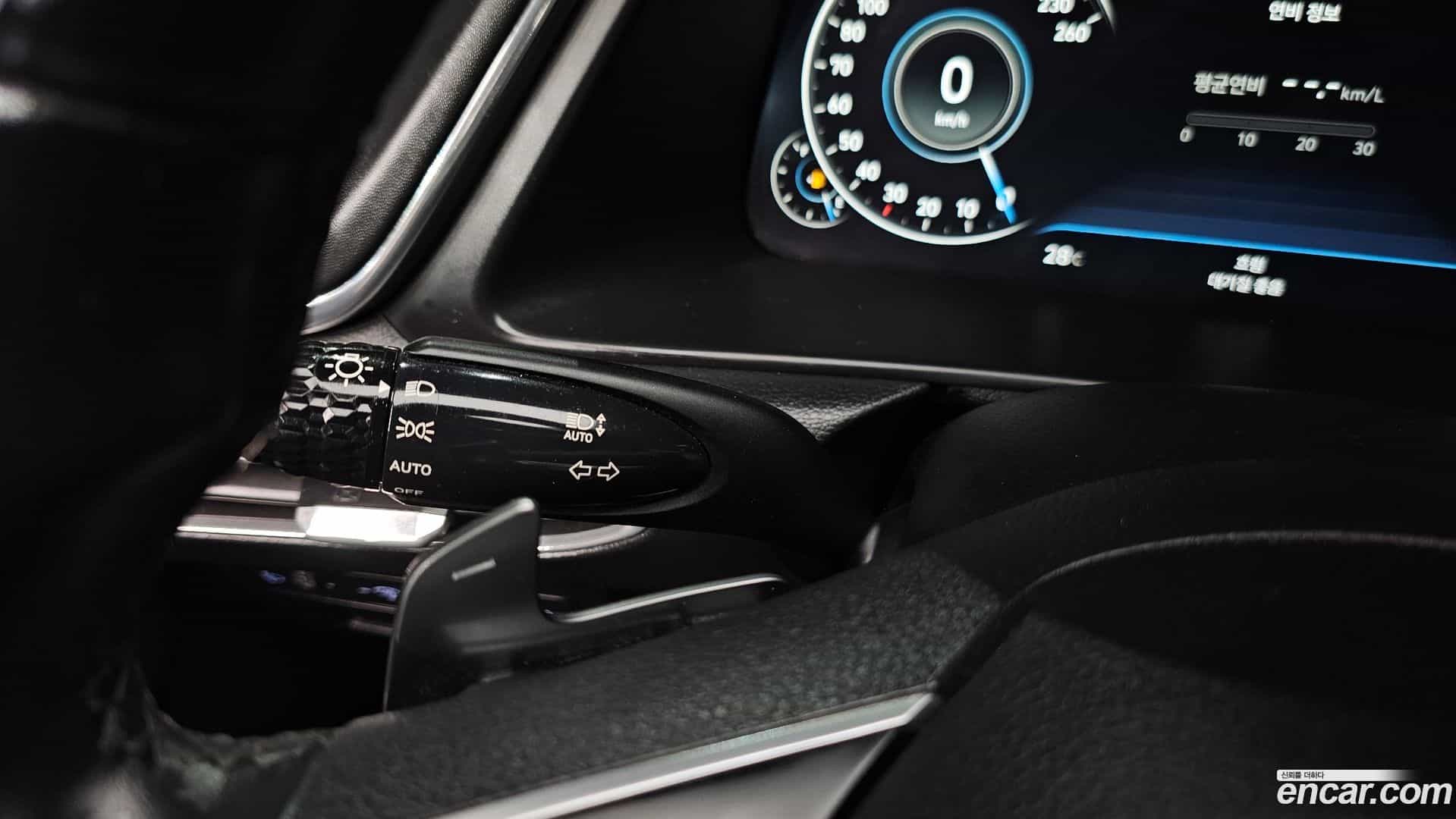 Sonata Hyundai 2019.4-OPTION-043