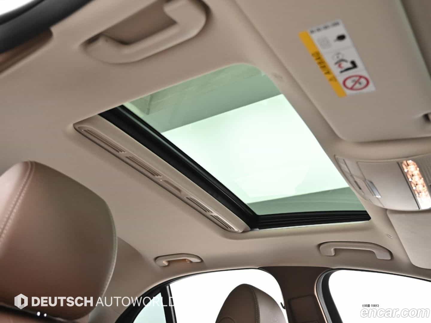 E-Class Mercedes-Benz 2020.8-OPTION-022