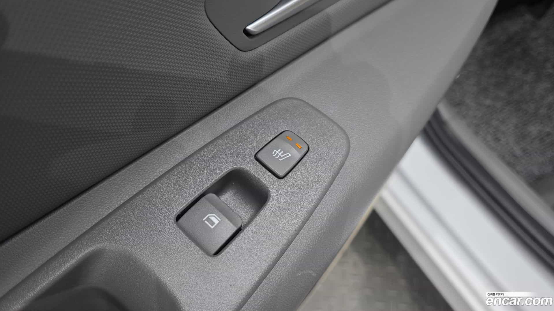 AVANTE Hyundai 2023.10-OPTION-024
