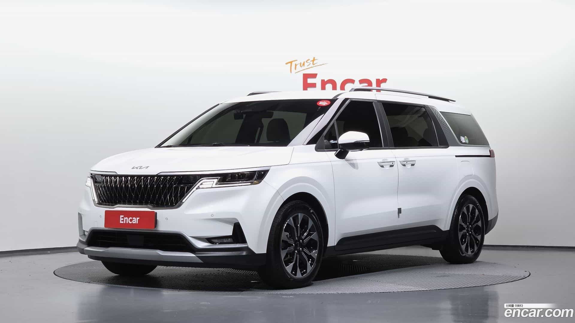 Canival Kia 2022.10-OUTER-001