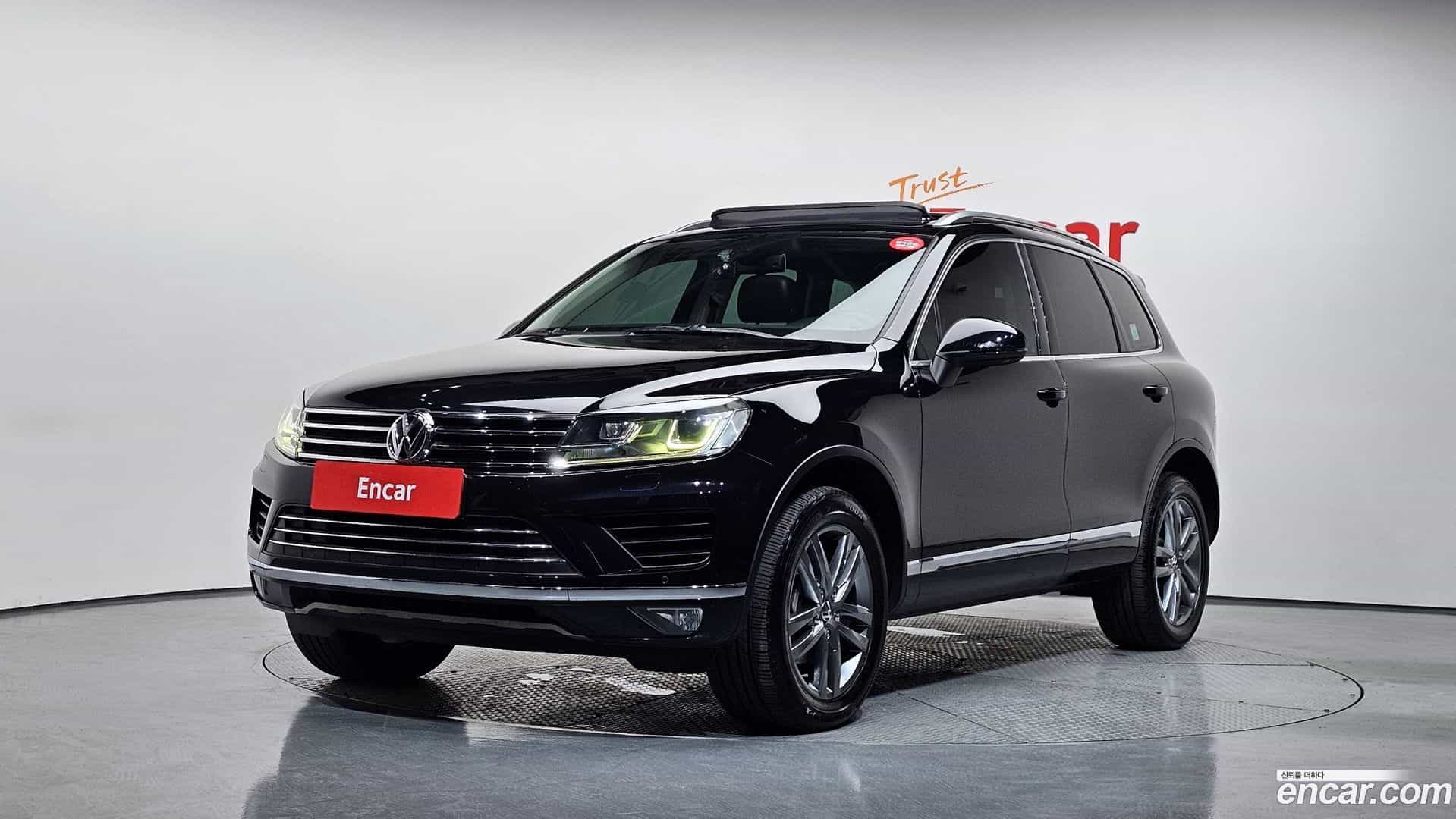 Touareg Volkswagen 2016.8-OUTER-001