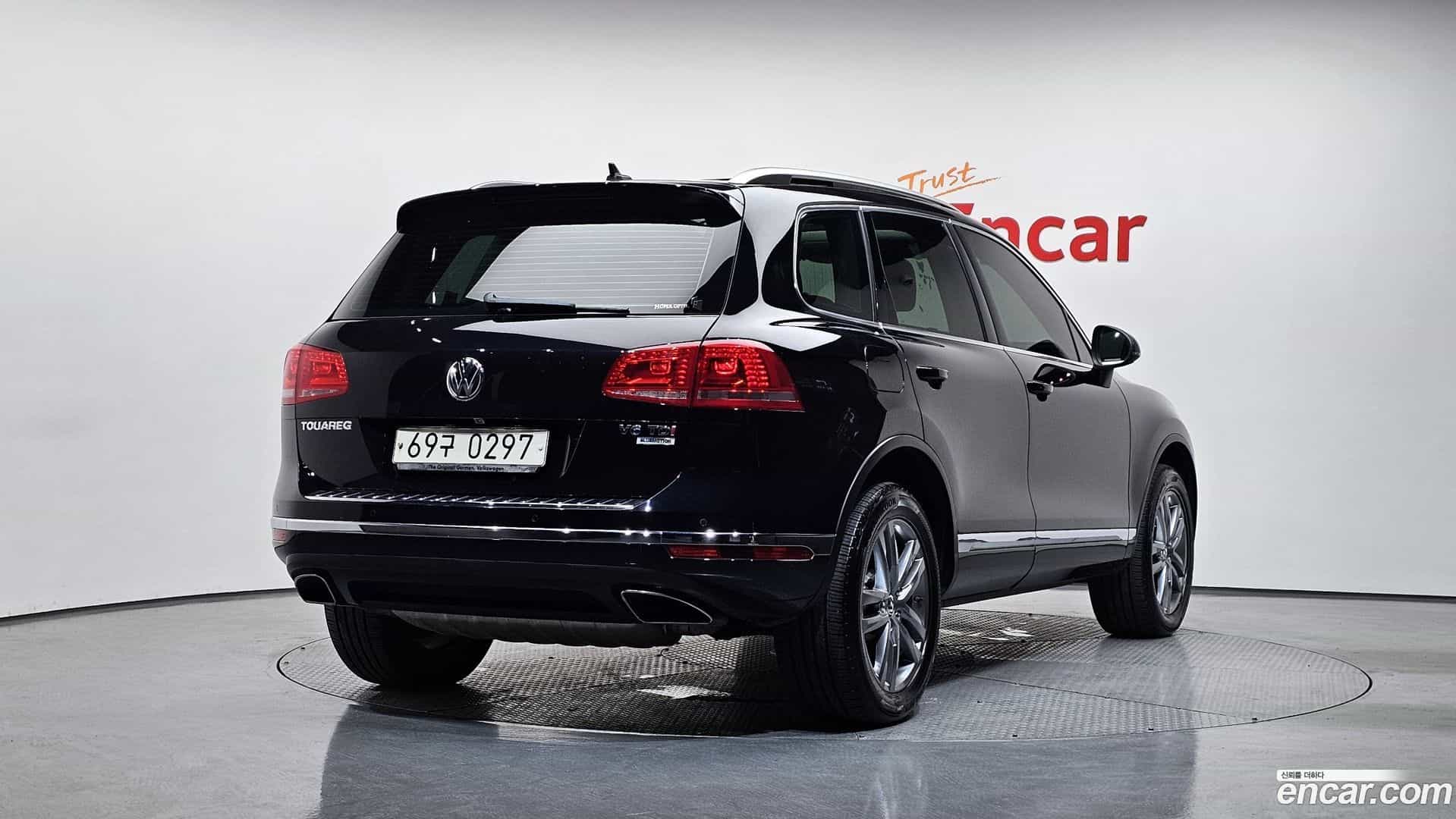 Touareg Volkswagen 2016.8-OUTER-002