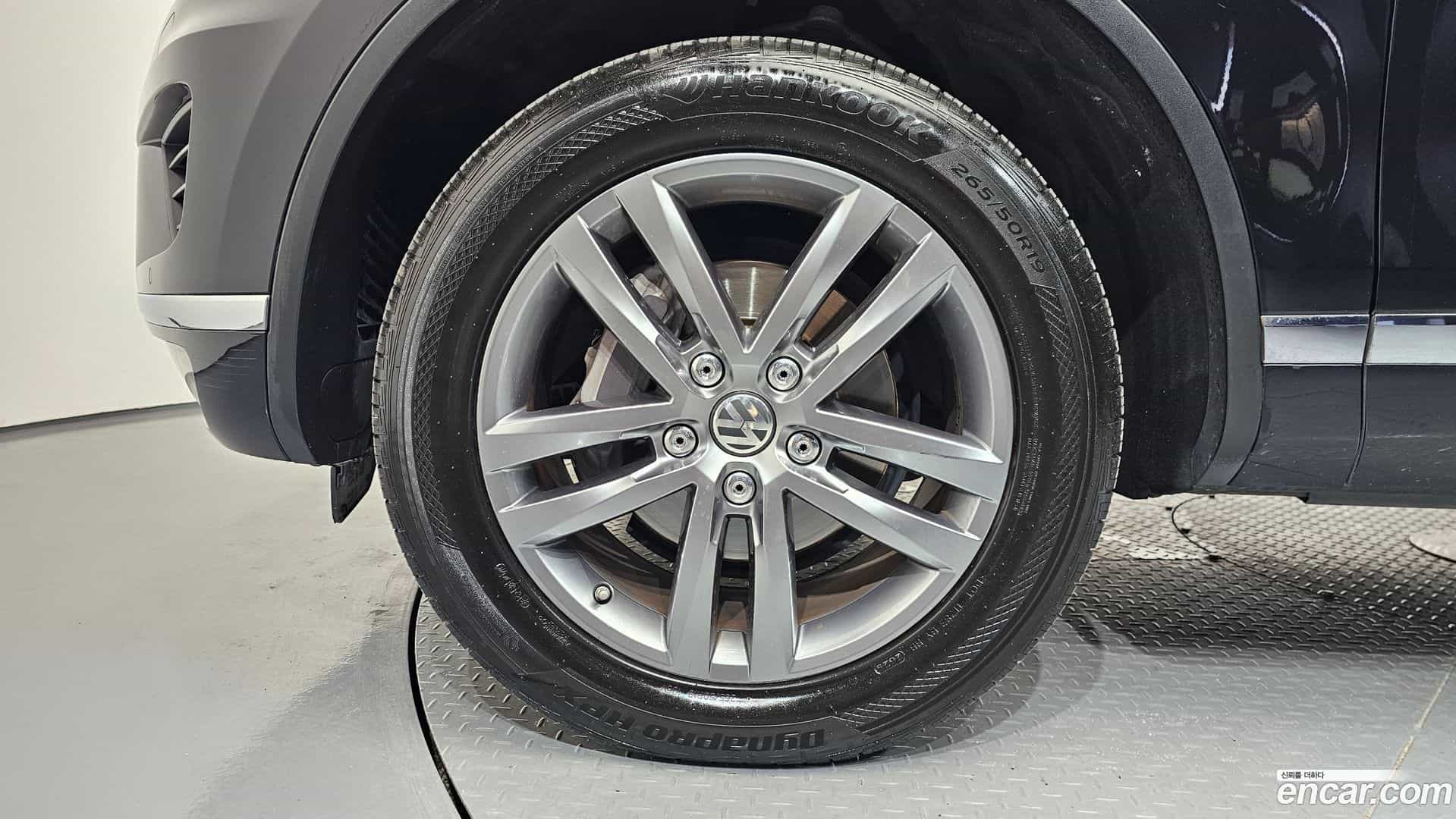 Touareg Volkswagen 2016.8-OUTER-005