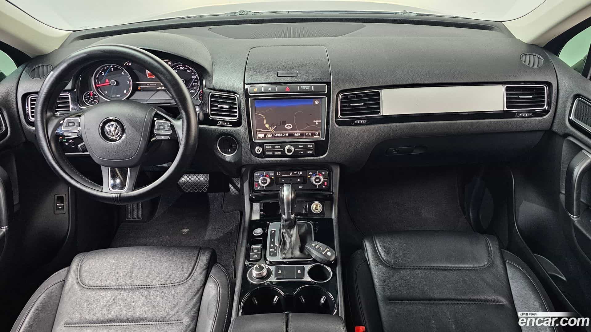 Touareg Volkswagen 2016.8-INNER-007