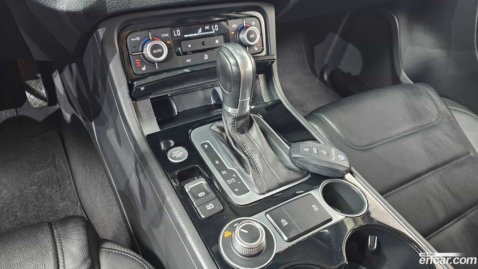 Touareg Volkswagen 2016.8-INNER-009