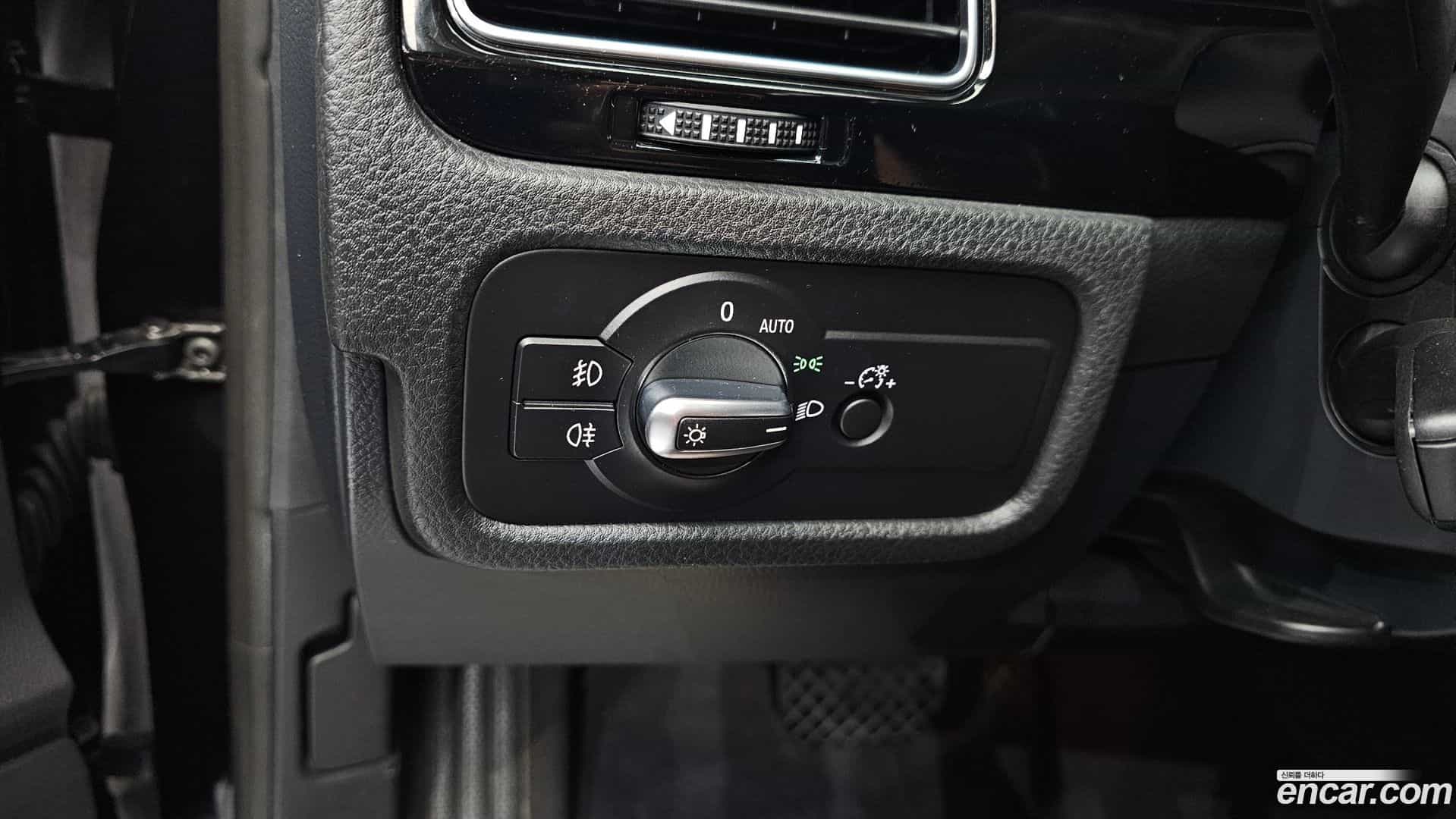 Touareg Volkswagen 2016.8-OPTION-020