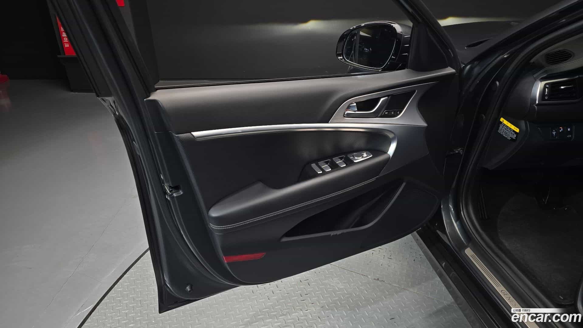 G70 Genesis 2018.2-INNER-034