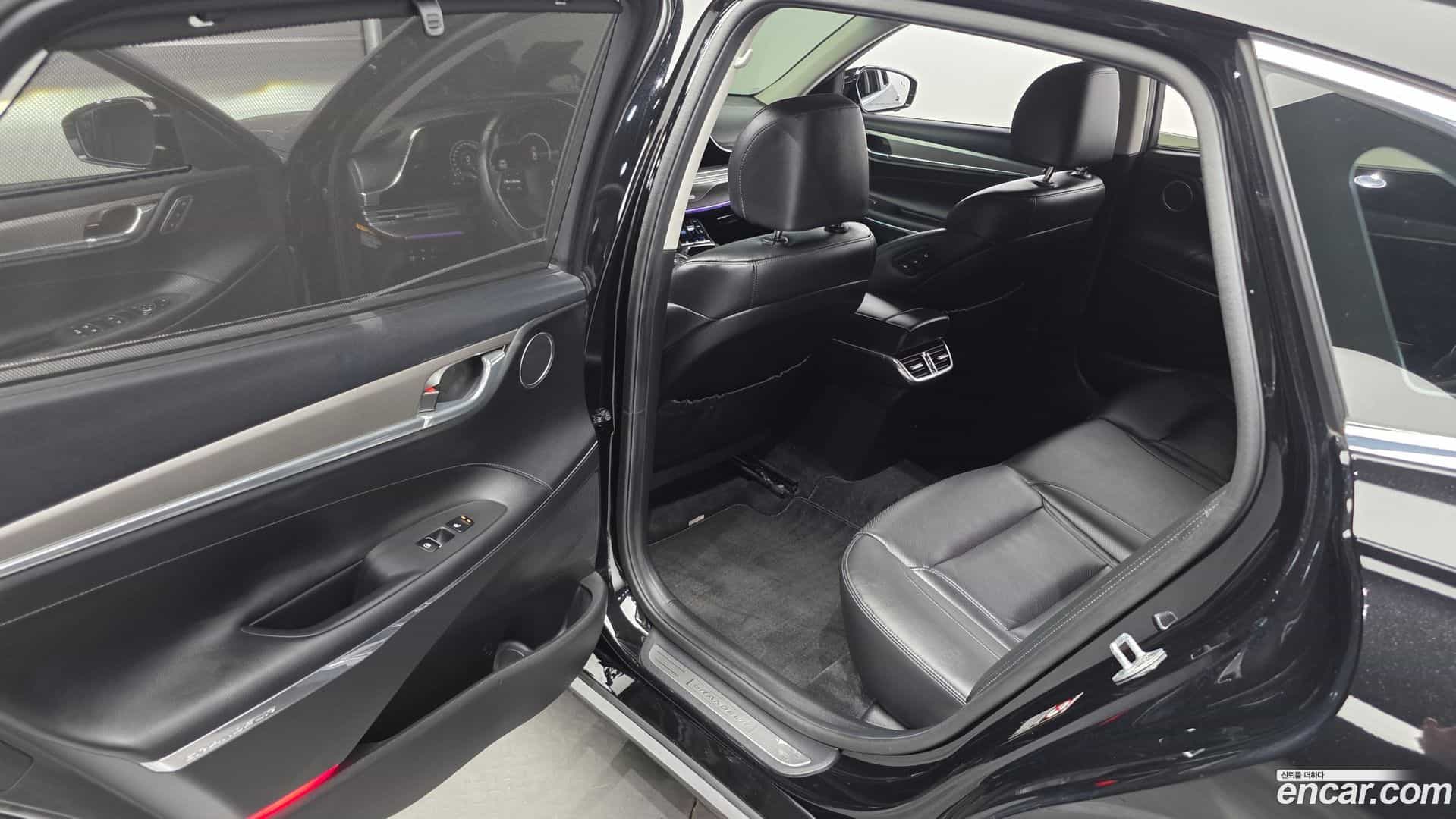 Grandeur Hyundai 2019.11-OPTION-015