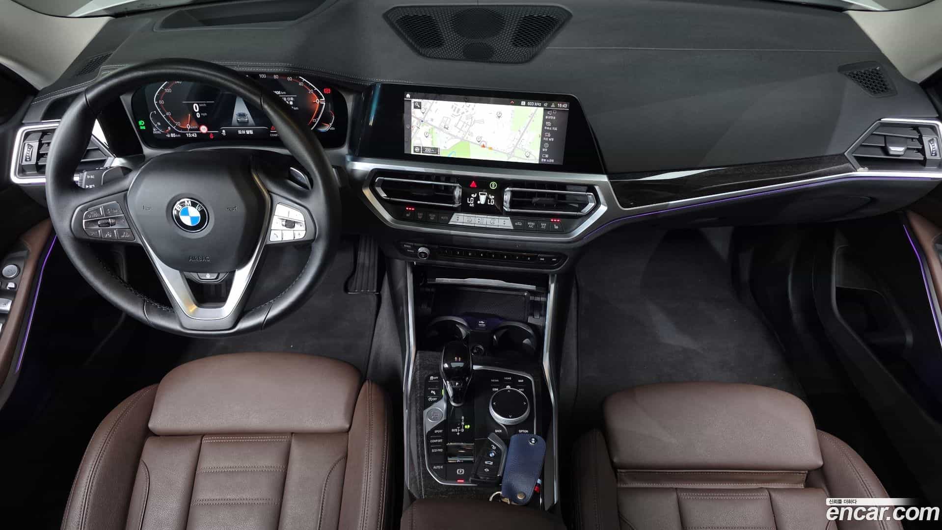 3-Series BMW 2021.11-INNER-007