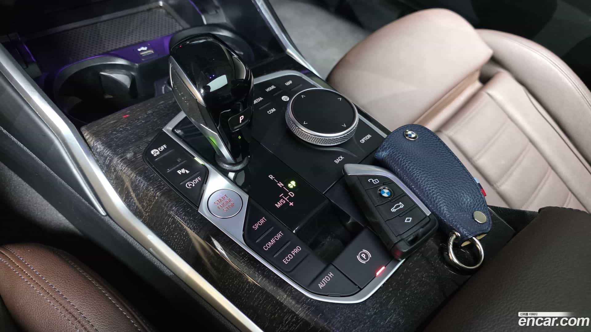 3-Series BMW 2021.11-INNER-009