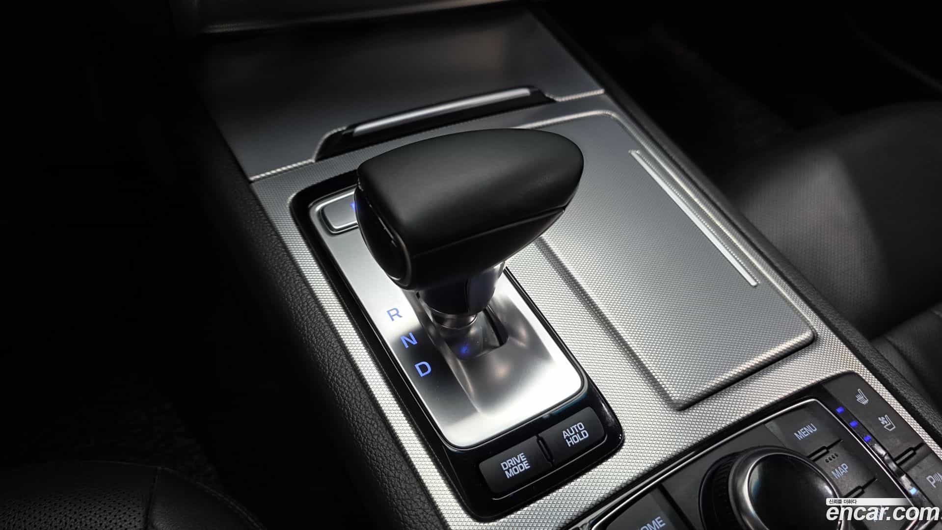 G80 Genesis 2020.1-INNER-009
