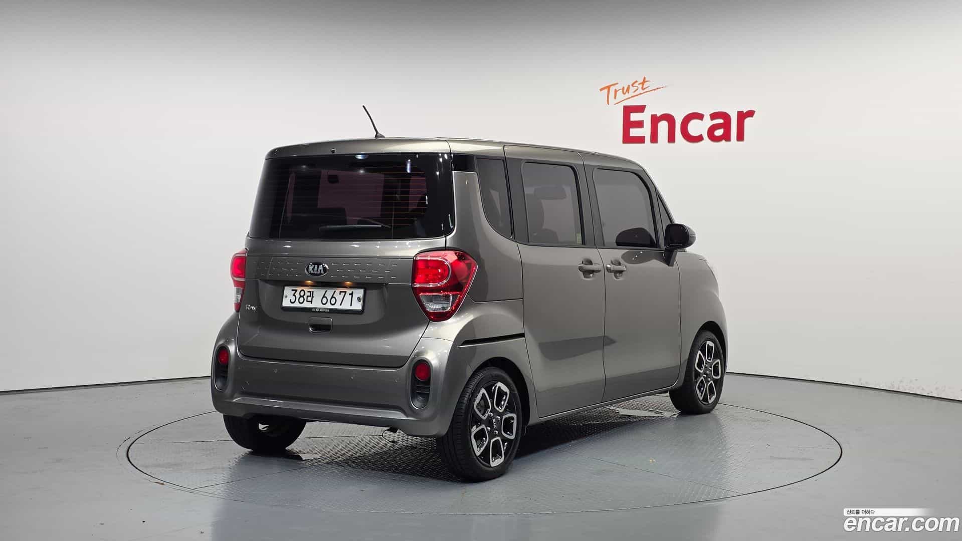 RAY Kia 2018.1-OUTER-002