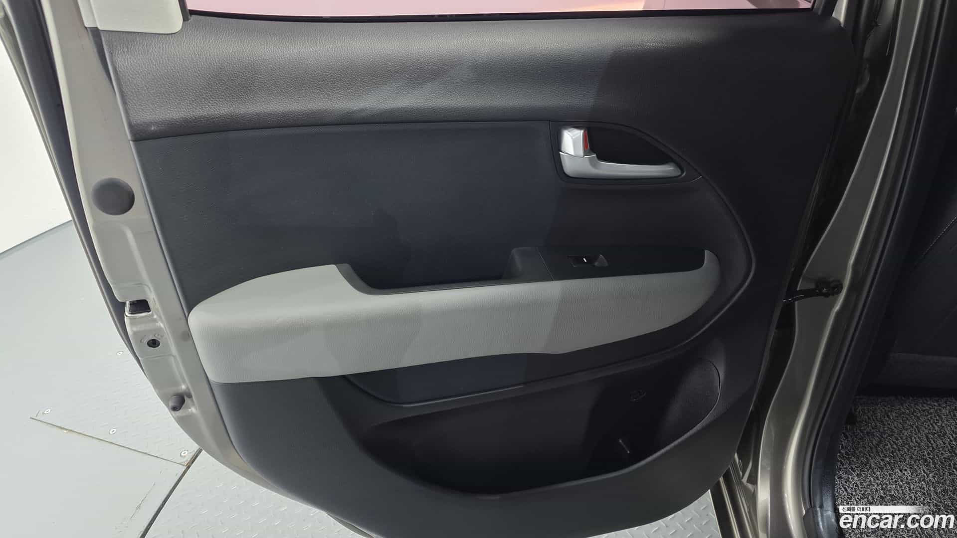 RAY Kia 2018.1-INNER-035