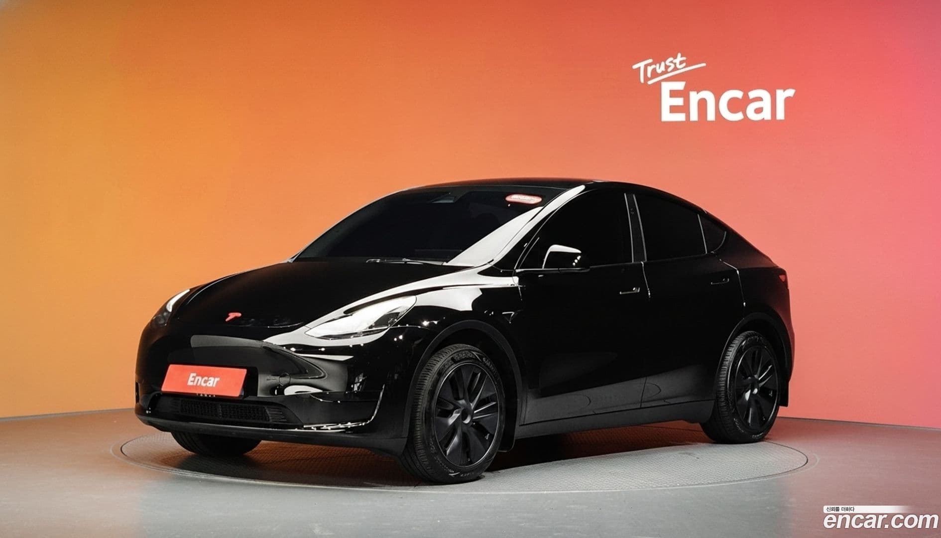 Main__Slider__Photo:Model Y Tesla 2024.10-0