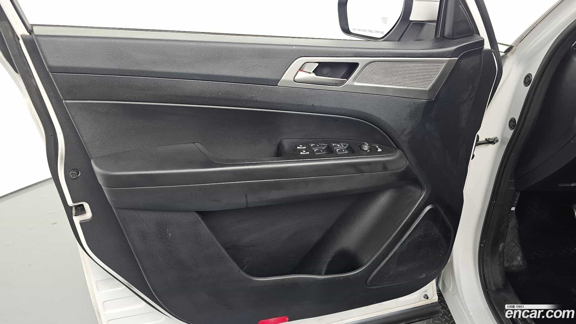 Rexton KG Mobility 2018.11-OPTION-041