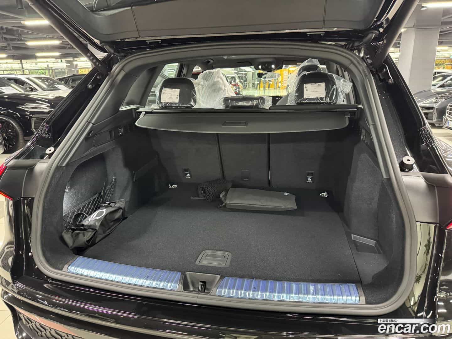 Q5 Audi 2025.11-INNER-007