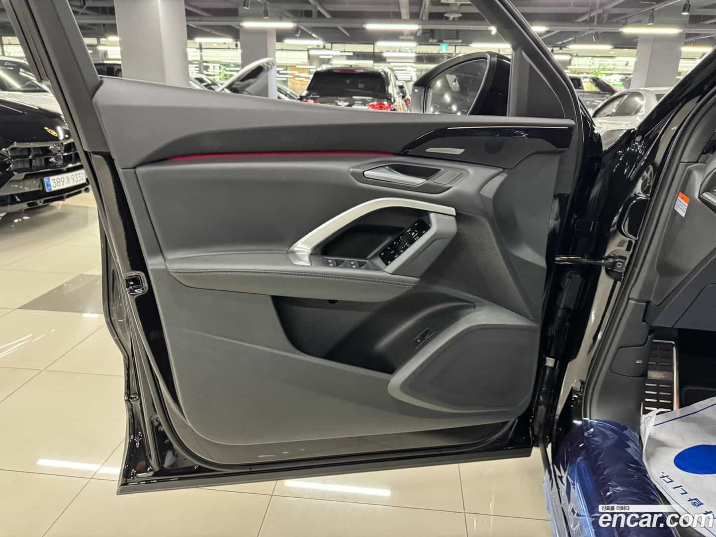 Q5 Audi 2025.11-INNER-009