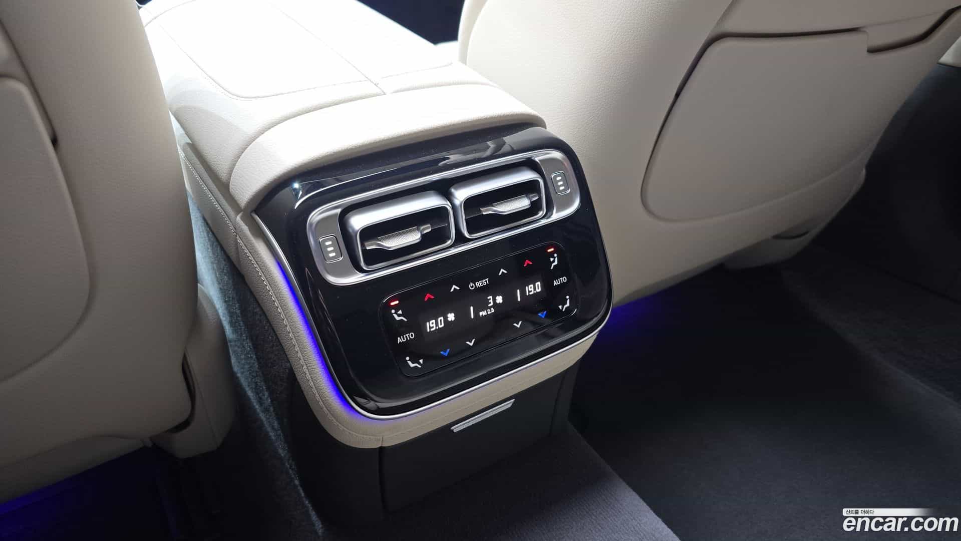 S-Class Mercedes-Benz 2022.5-OPTION-023