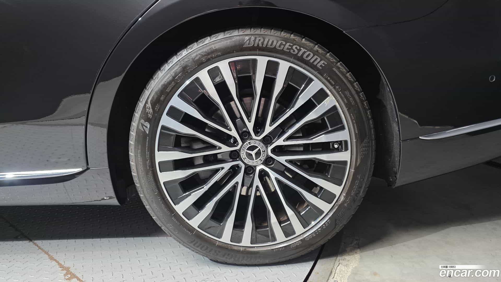 S-Class Mercedes-Benz 2022.5-OUTER-031
