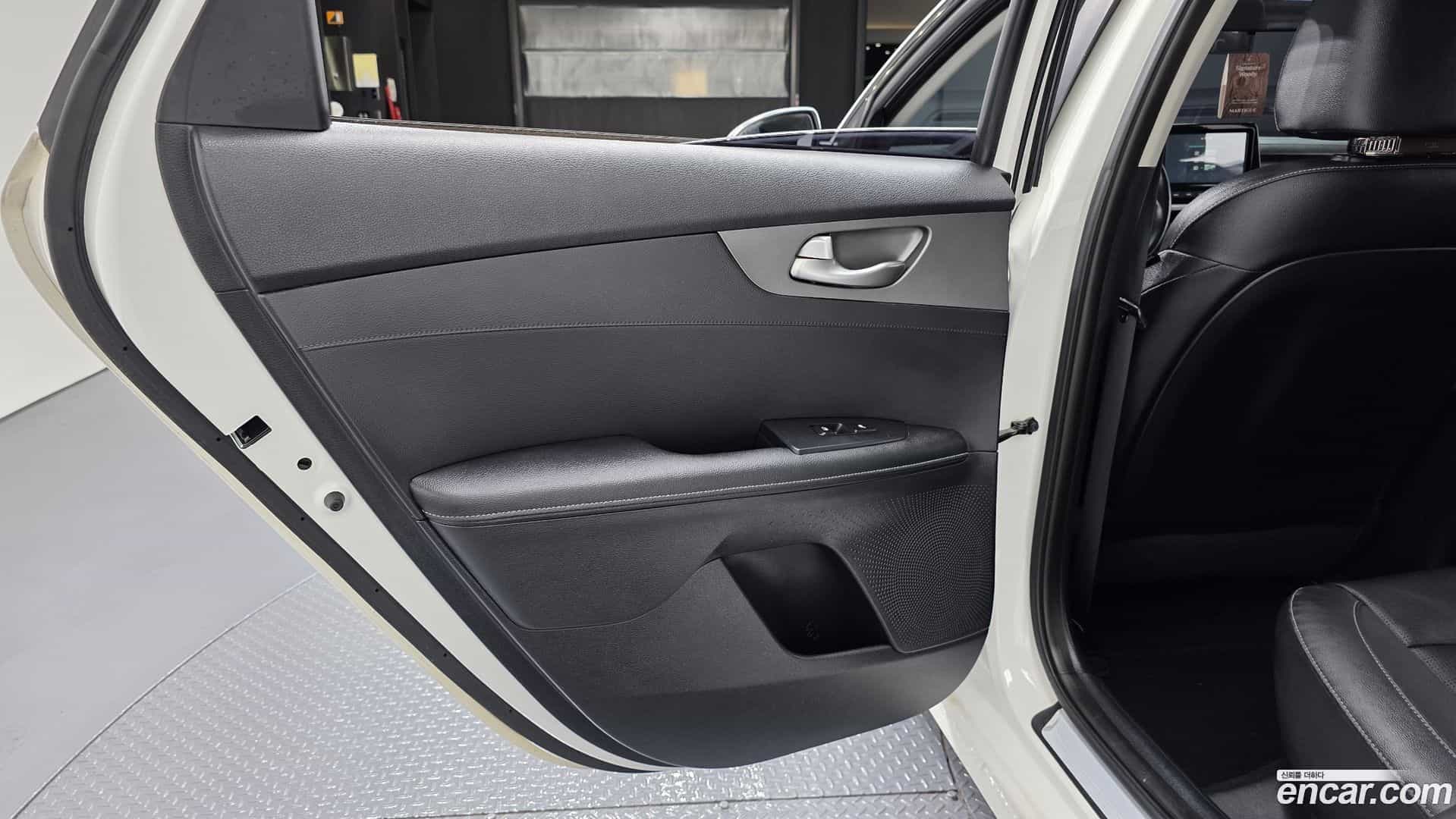 K3 Kia 2019.2-INNER-035