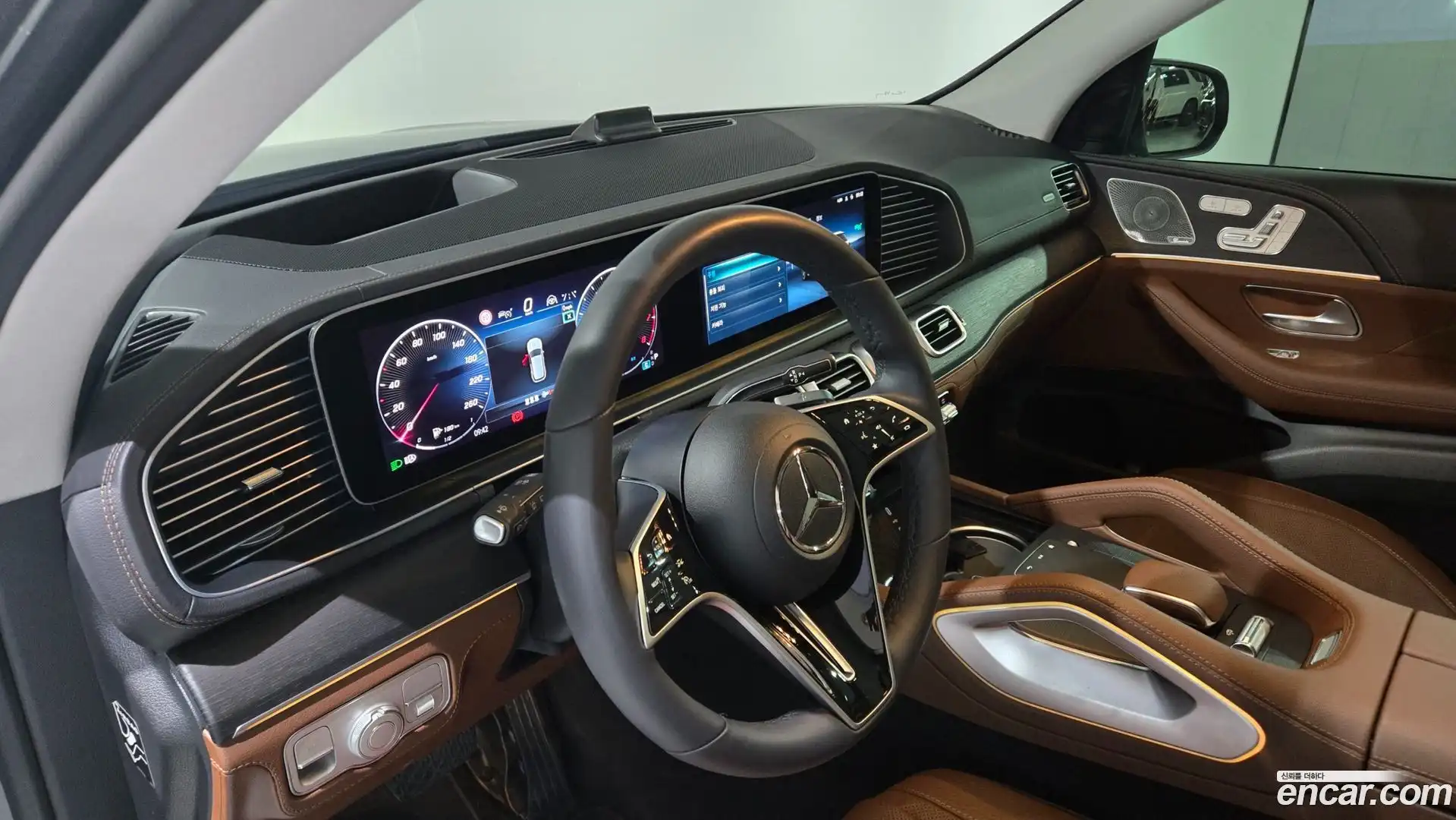 GLE-Class Mercedes-Benz 2025.5-OPTION-019