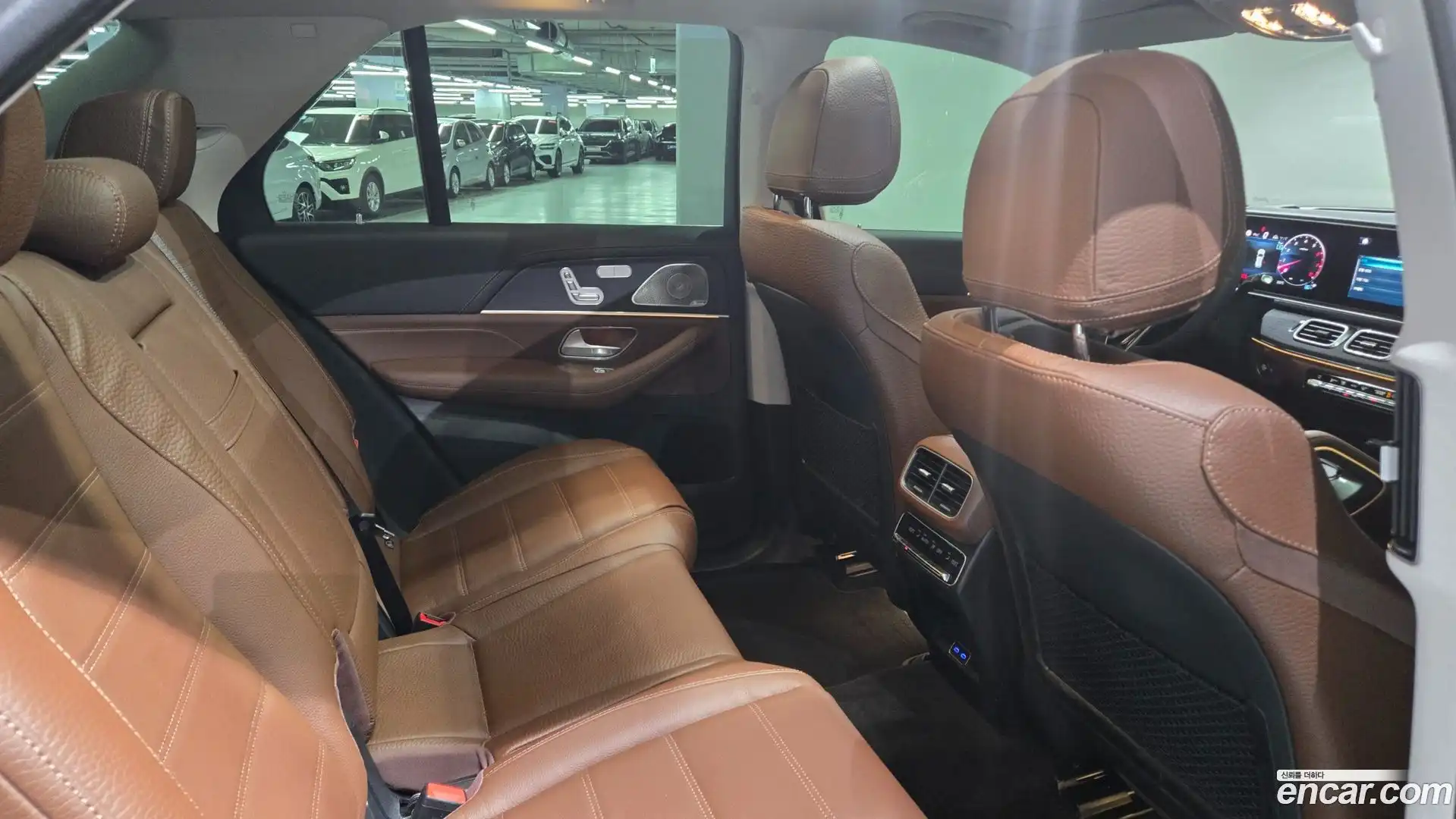 GLE-Class Mercedes-Benz 2025.5-OPTION-024