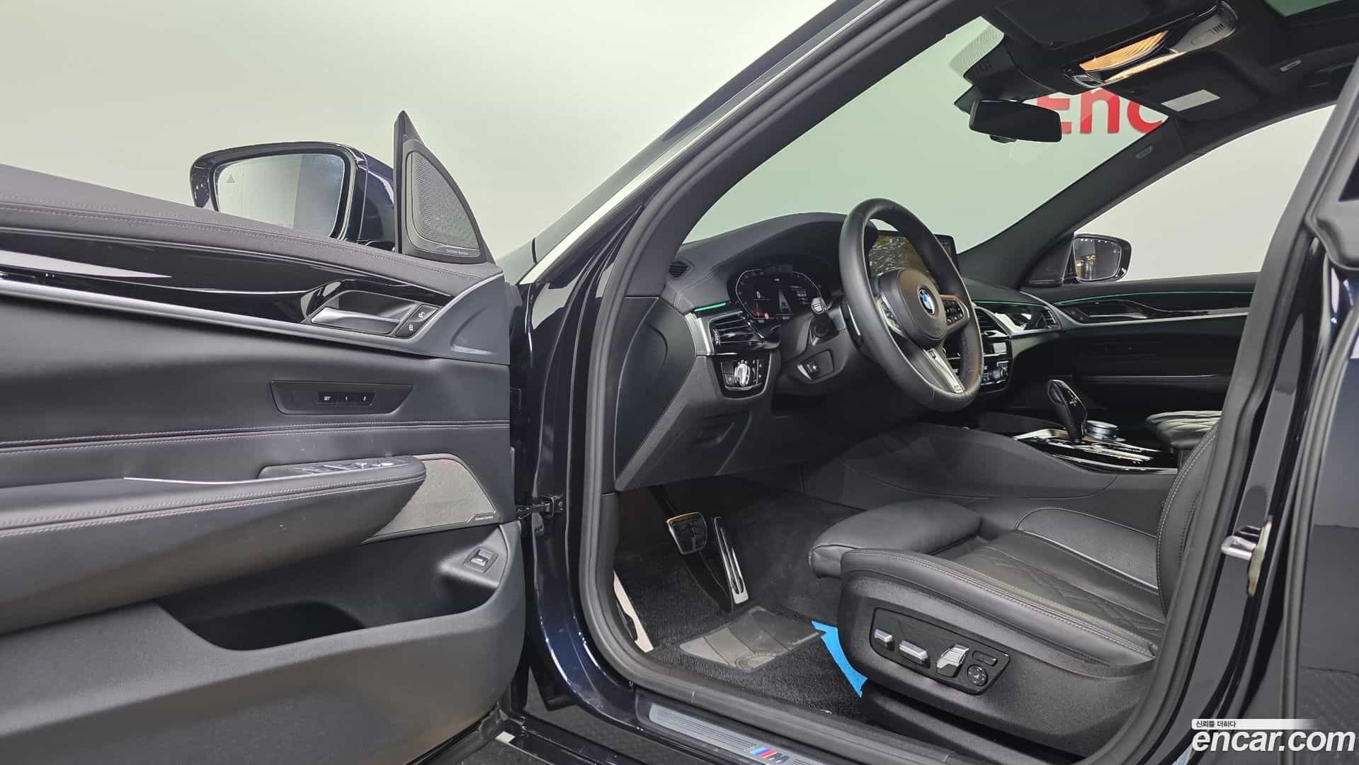 Gran Turismo BMW 2021.3-INNER-010