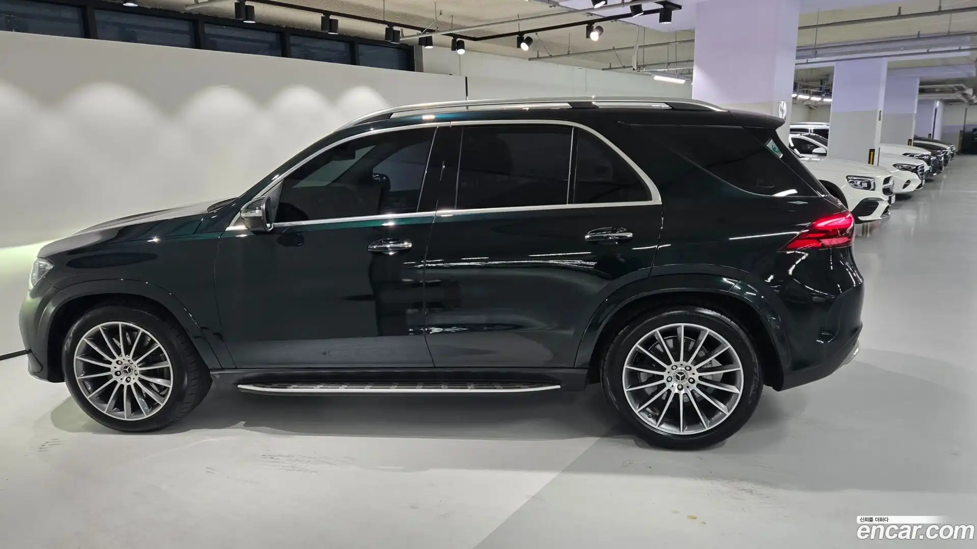 GLE-Class Mercedes-Benz 2025.5-INNER-008