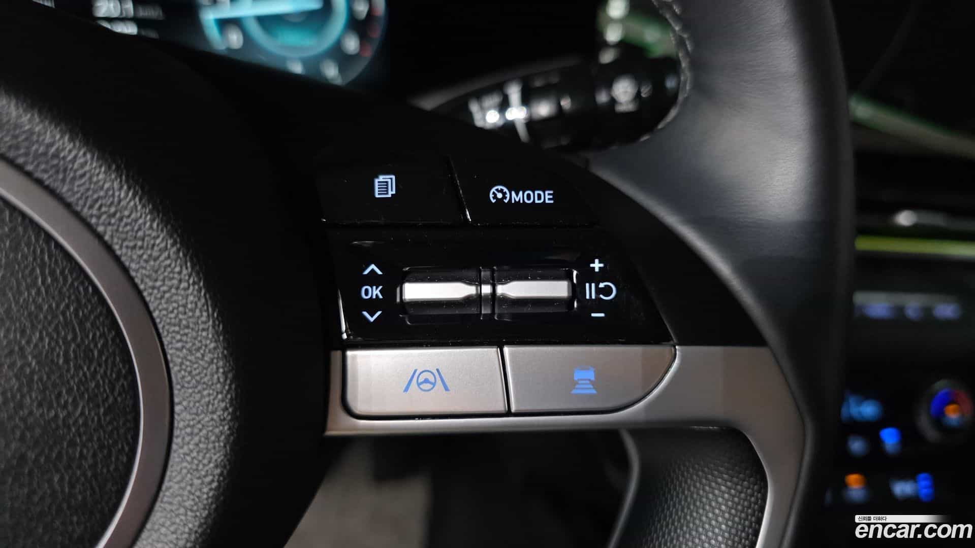 AVANTE Hyundai 2022.4-OPTION-040
