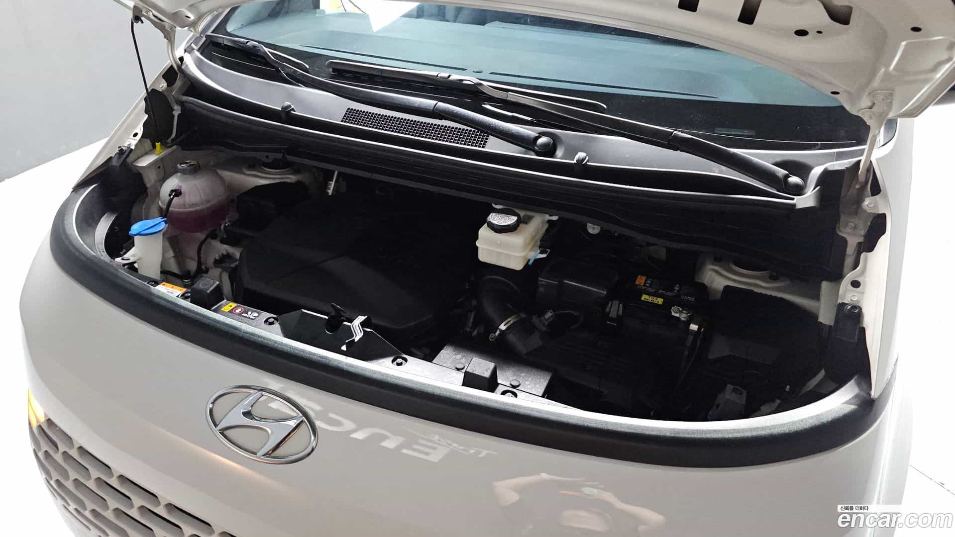 Staria Hyundai 2022.7-OUTER-006