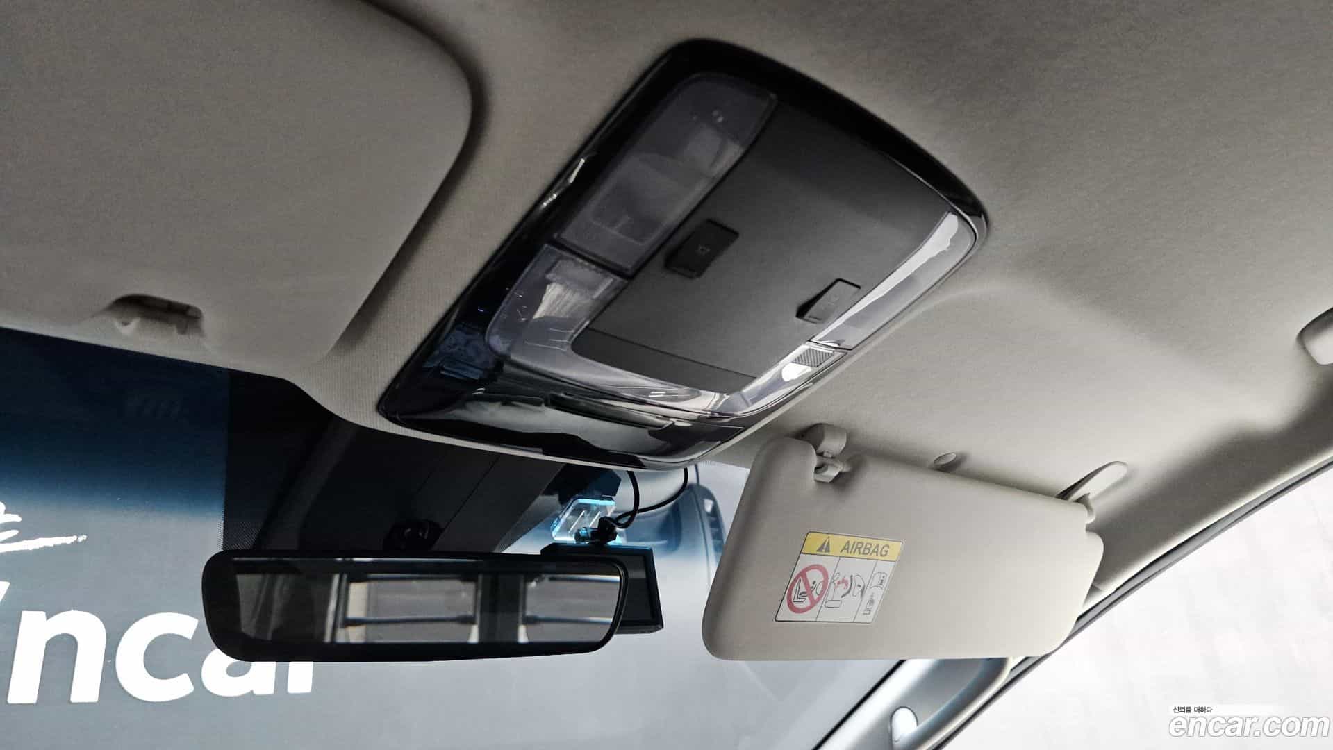 Staria Hyundai 2022.7-OPTION-021