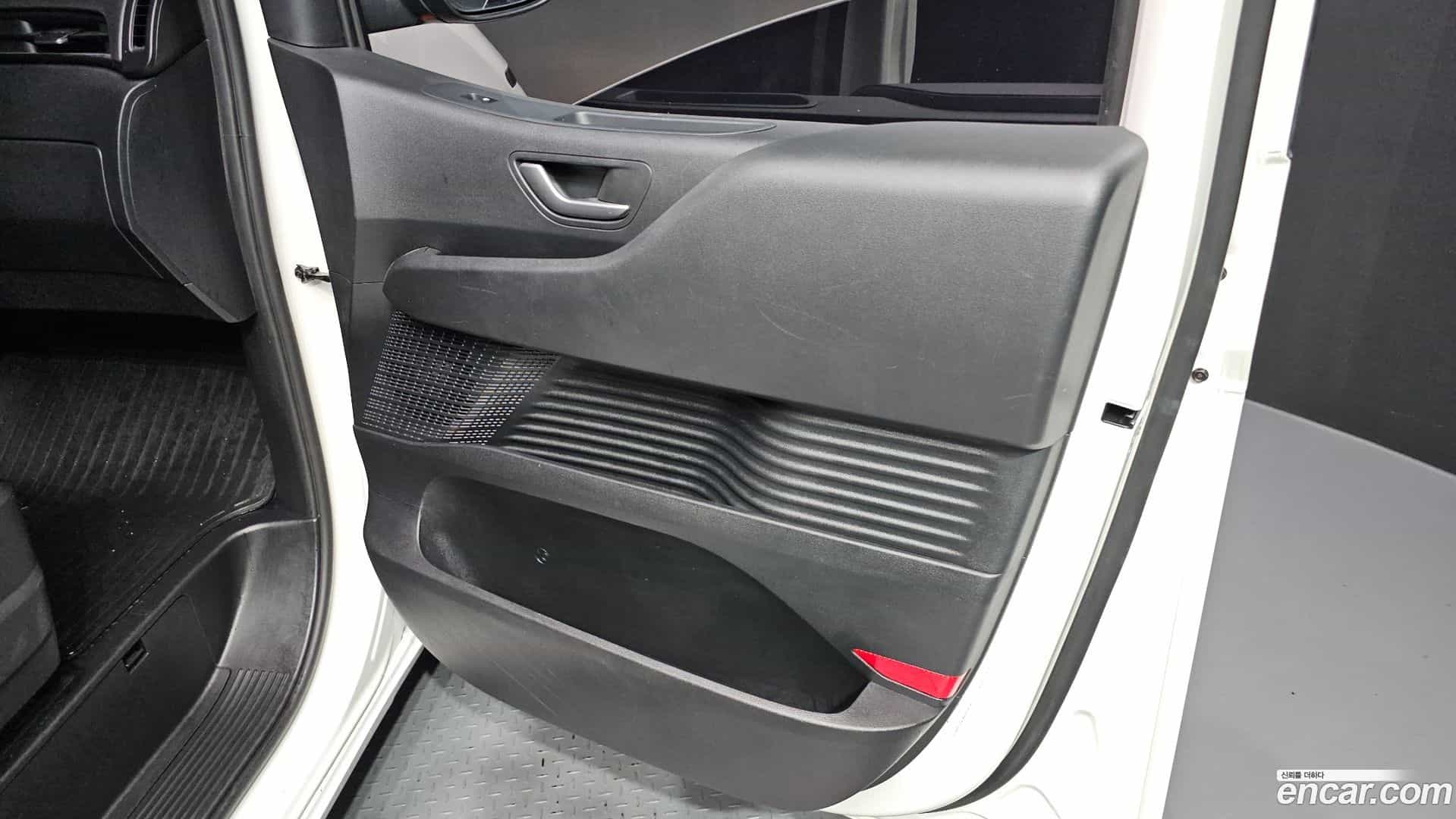 Staria Hyundai 2022.7-INNER-035