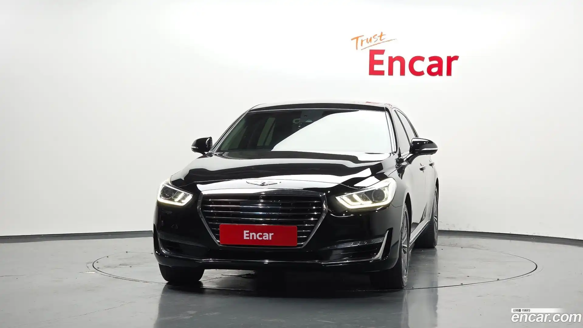 EQ900 Genesis 2016.1-OUTER-003
