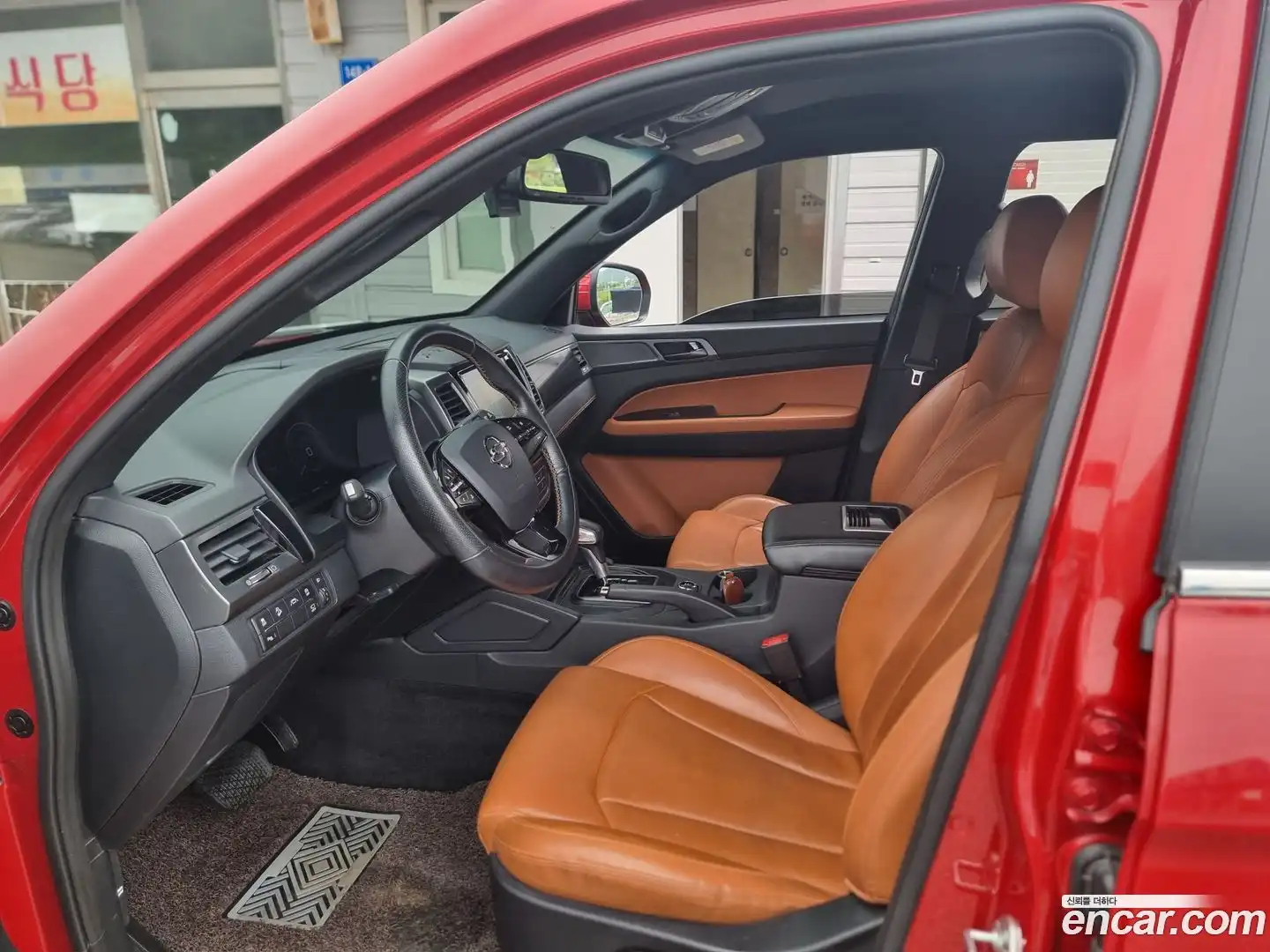 Rexton KG Mobility 2022.5-INNER-009